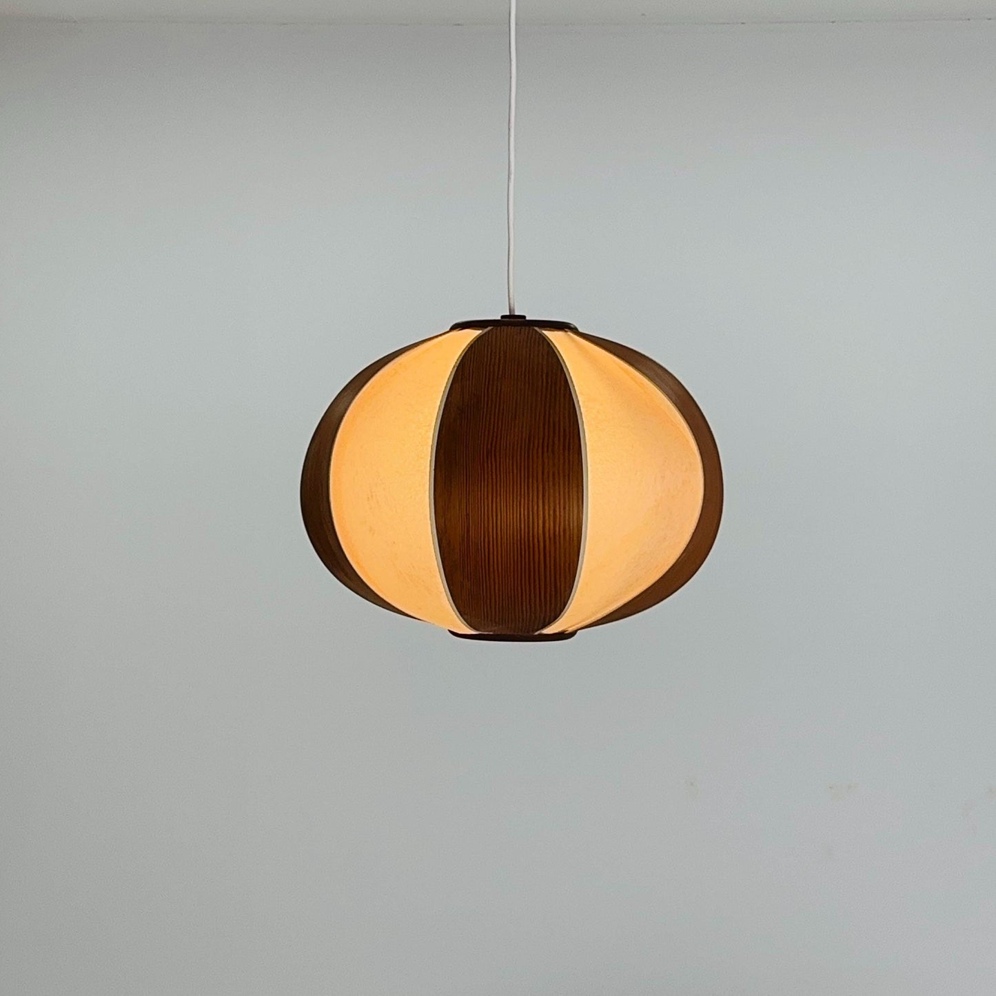 Mid-Century Modern Teak Veneer & Rice Paper Pendant Lamp | Japandi Ceiling Light 1980s