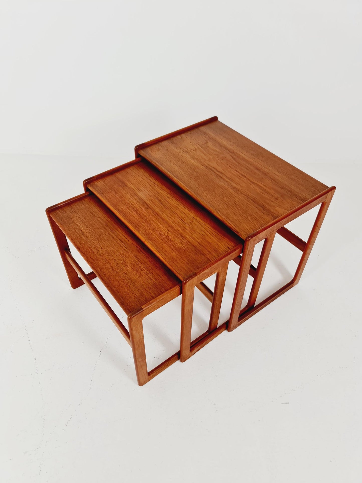 Midcentury Danish teak Nesting Tables by Arne Hovmand Olsen for Mogens Kold Möber , 3 Set 1960s