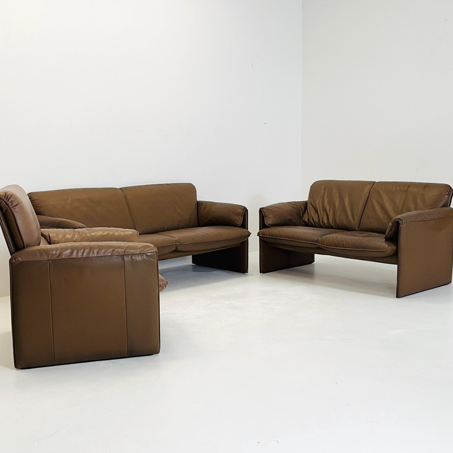 Mid Century Modern Bora 3- sofa set in Cappuccino Leather by Alex Enthoven, for Leolux 1980s Netherlands