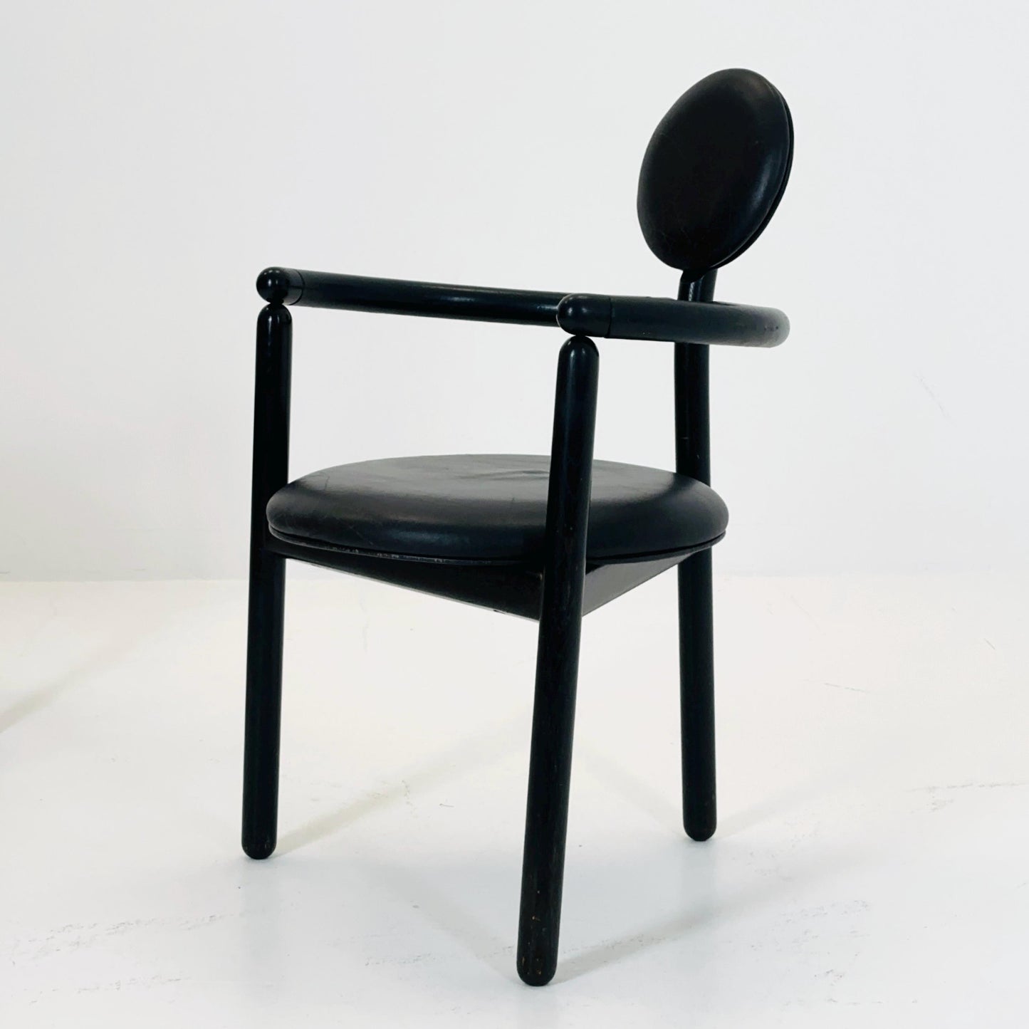 1 of 3 Mid Century Vico Magistretti ‘Pan’ Chair for Rosenthal | Memphis Style | 1980s Germany