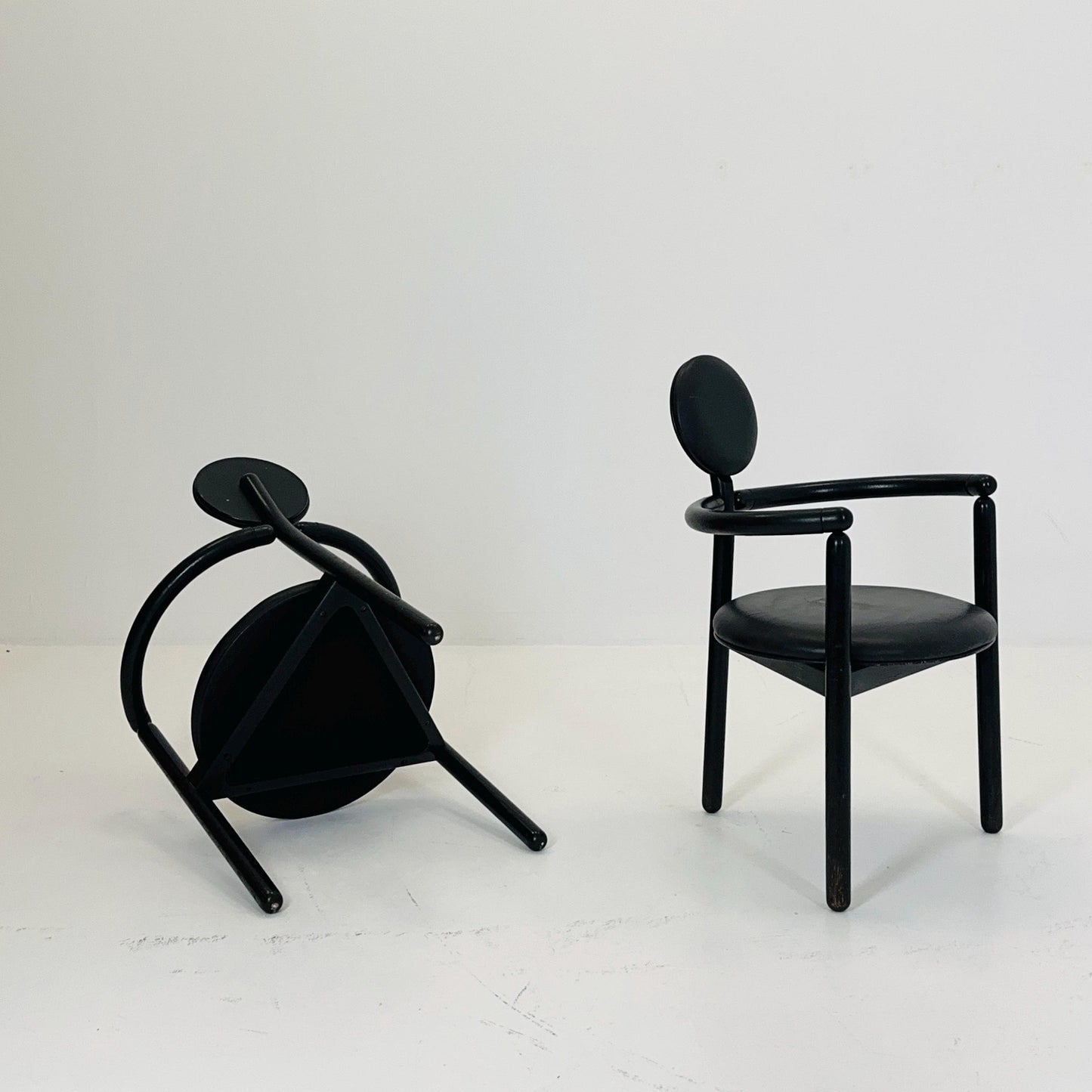 1 of 3 Mid Century Vico Magistretti ‘Pan’ Chair for Rosenthal | Memphis Style | 1980s Germany