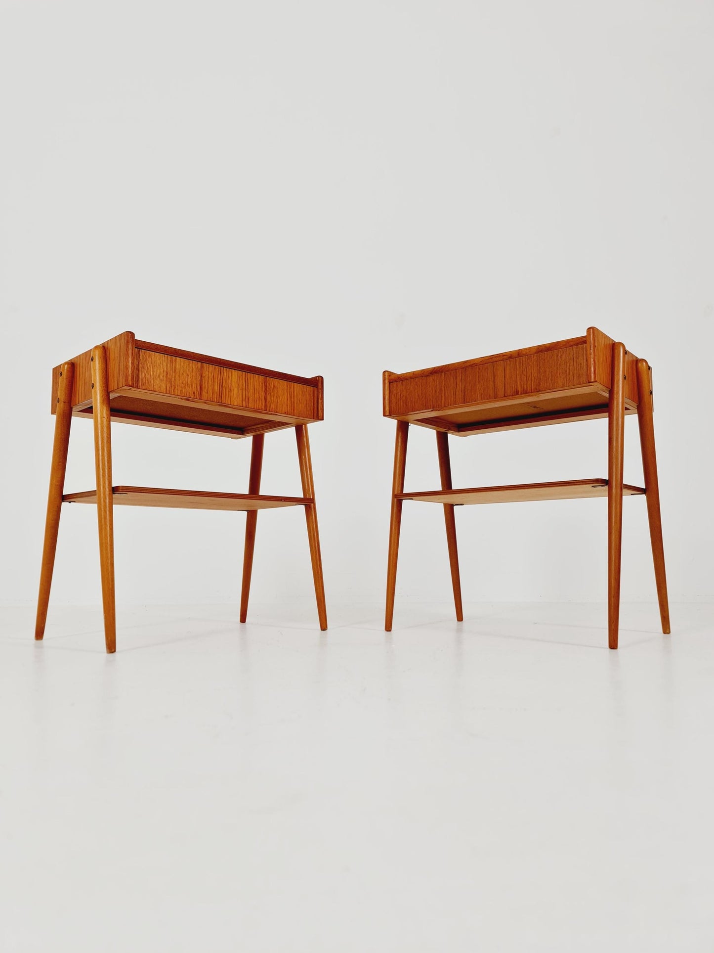 Pair of Swedish Midcentury Teak Vintage Side table/ Bedside table/ Night stand by Carlström & Co, 1960s