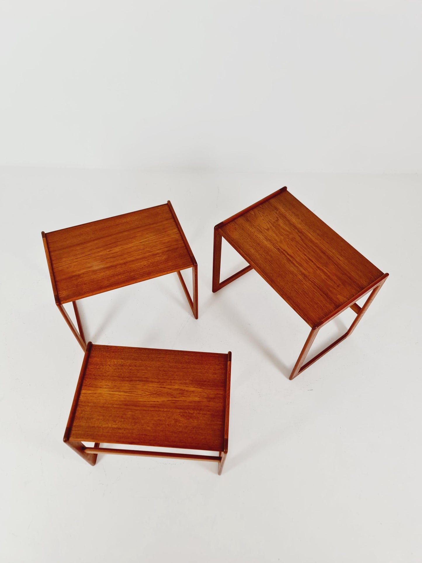 Midcentury Danish teak Nesting Tables by Arne Hovmand Olsen for Mogens Kold Möber , 3 Set 1960s