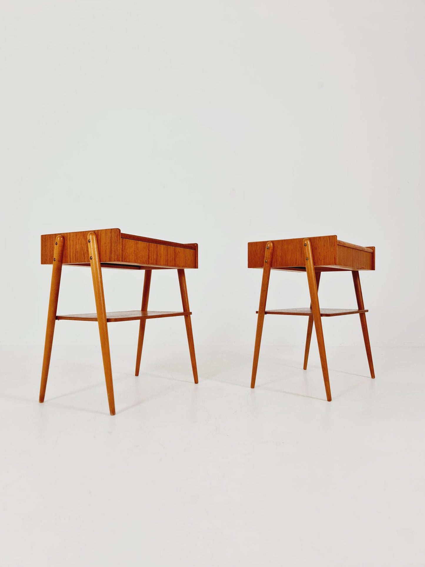 Pair of Swedish Midcentury Teak Vintage Side table/ Bedside table/ Night stand by Carlström & Co, 1960s