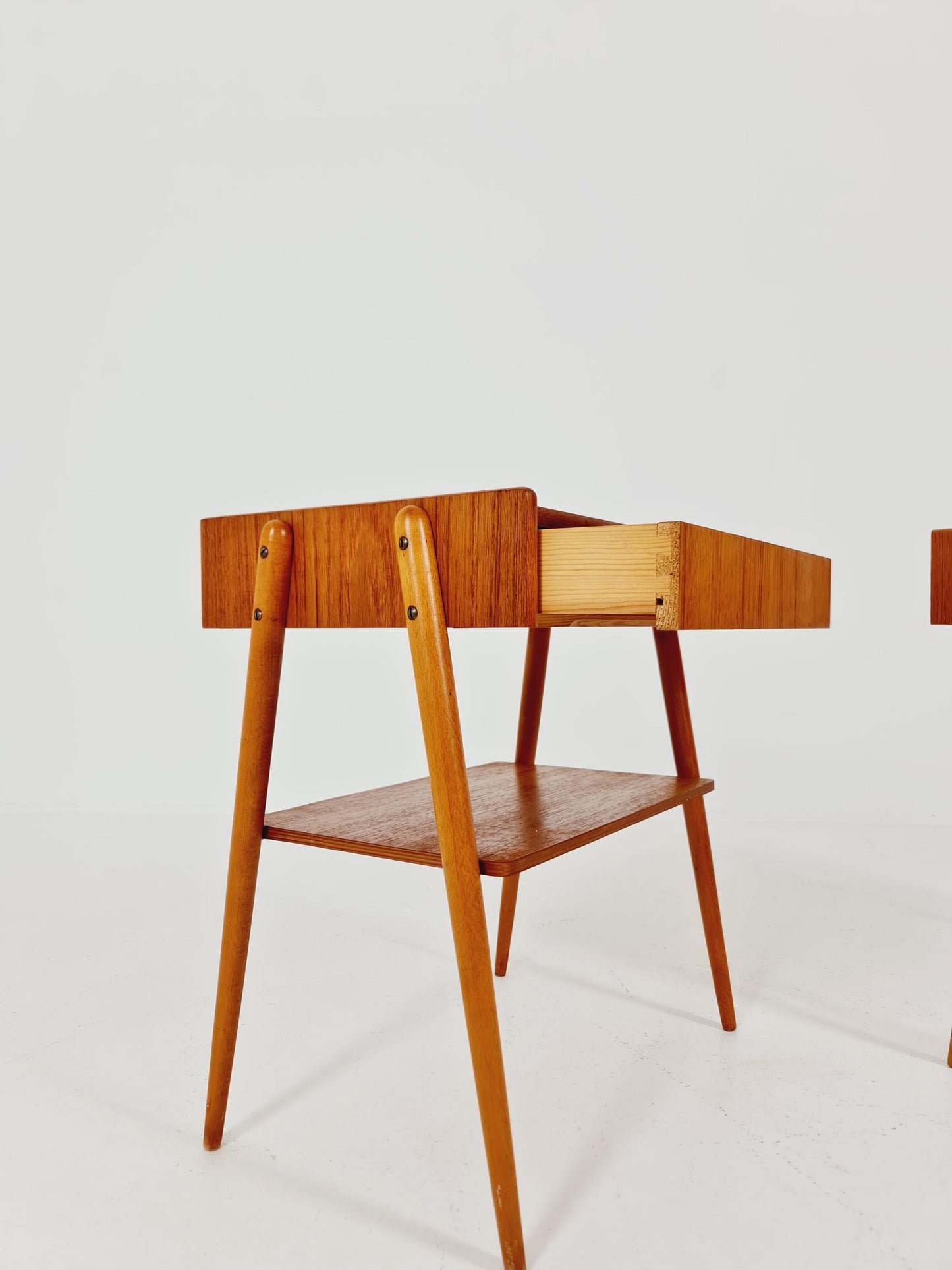 Pair of Swedish Midcentury Teak Vintage Side table/ Bedside table/ Night stand by Carlström & Co, 1960s