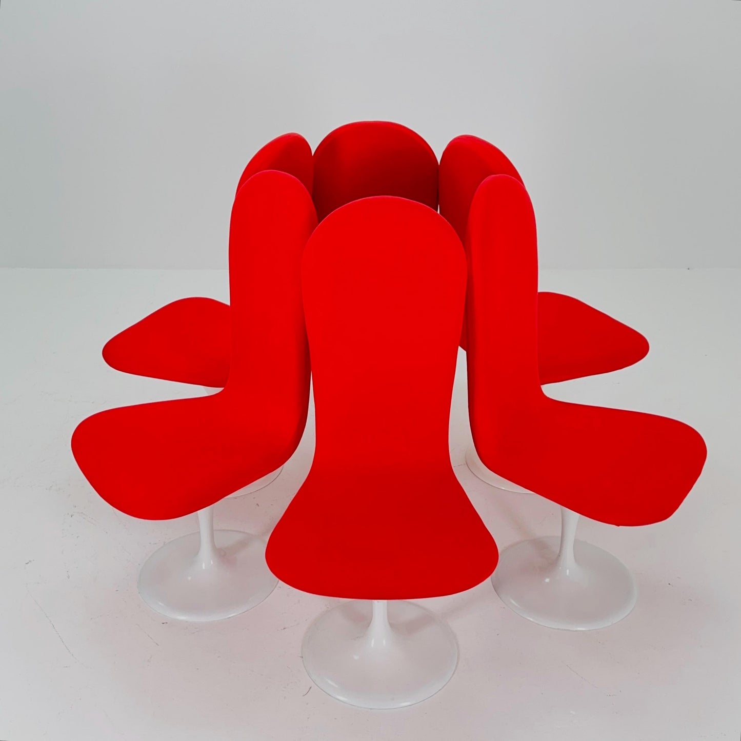 Set of 6 Mid-Century Space Age Red Tulip Dining Chairs – High Back, Germany 1970s