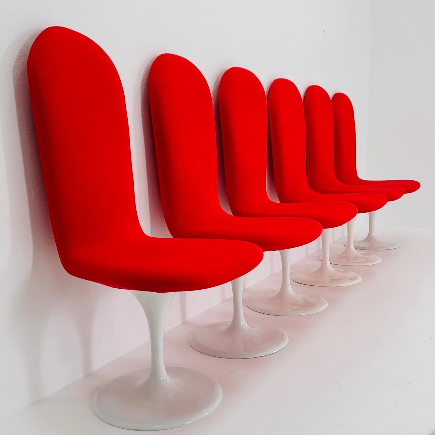 Set of 6 Mid-Century Space Age Red Tulip Dining Chairs – High Back, Germany 1970s