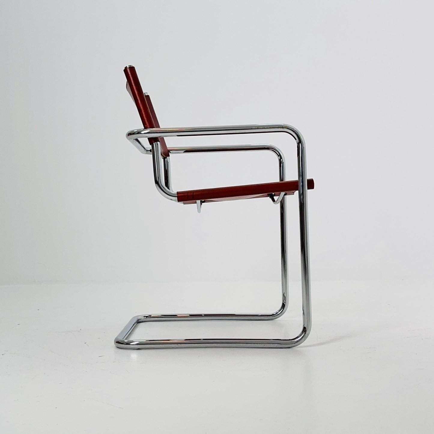 Rare and iconic MG5 Centro Studi armchair designed by Mart Stam & Marcel Breuer for Matteo Grassi, Italy, circa 1980s.