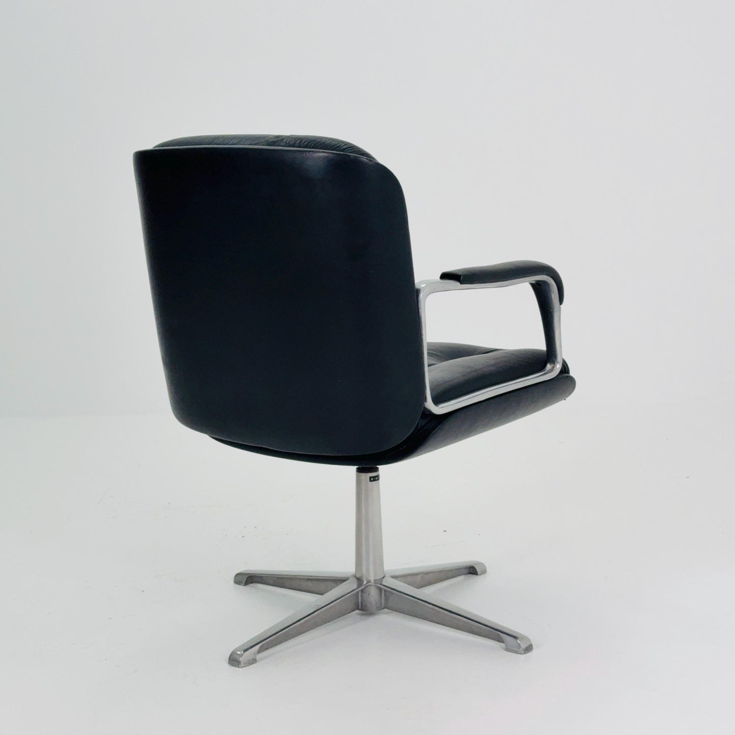 Mid Century Executive Swivel Desk Chair by Osvaldo Borsani for Blaha, 1980s