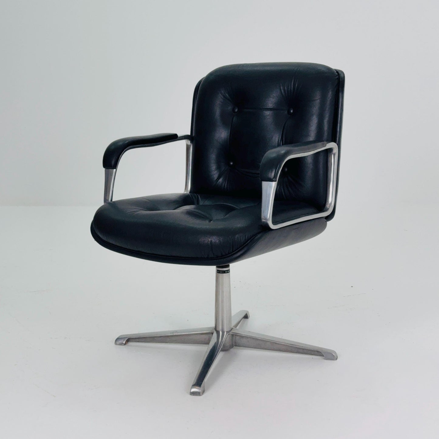 Mid Century Executive Swivel Desk Chair by Osvaldo Borsani for Blaha, 1980s
