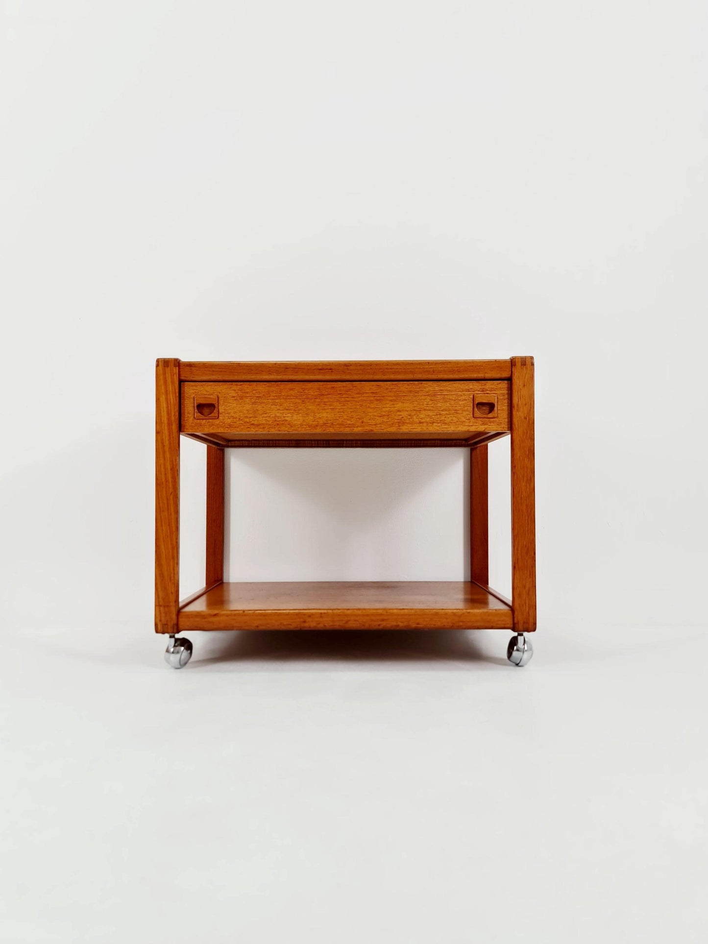 Vintage mid century danish trolley in teak Sideboard / bar cart By Salling Stolefabrik, 1960s