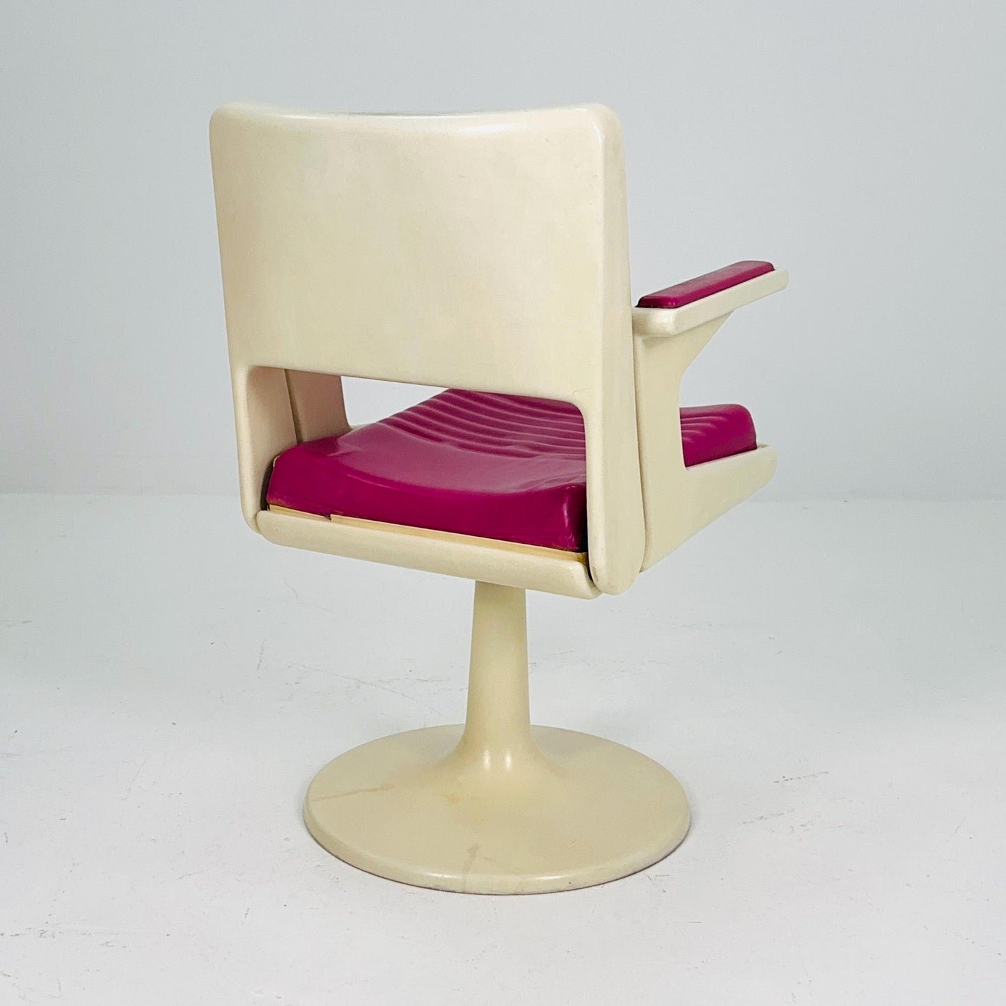 Rare Mid-Century Space Age Swivel Armchair – White & Purple Plastic Faux Leather Desk or Barber Chair – Tulip Base, 1970s