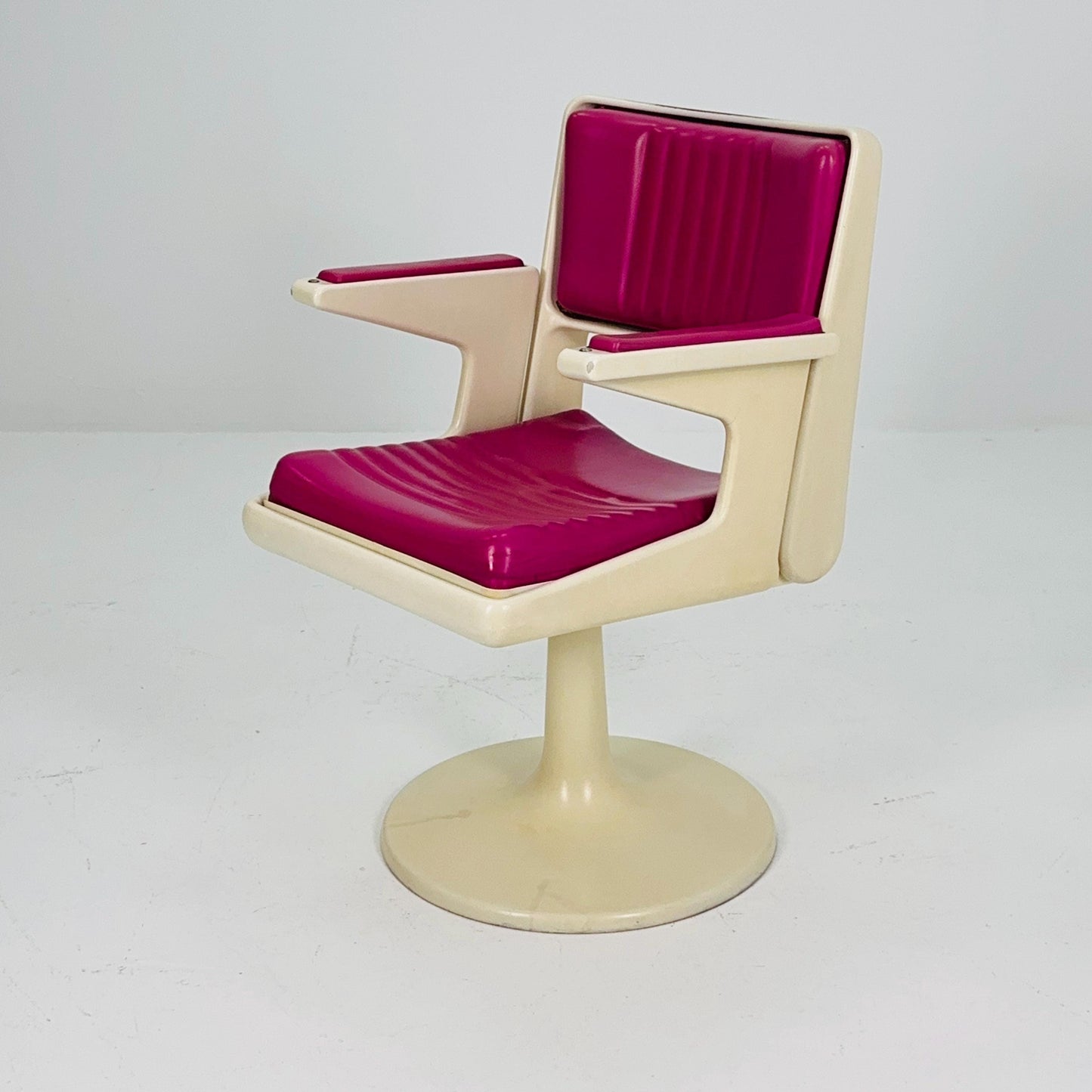 Rare Mid-Century Space Age Swivel Armchair – White & Purple Plastic Faux Leather Desk or Barber Chair – Tulip Base, 1970s