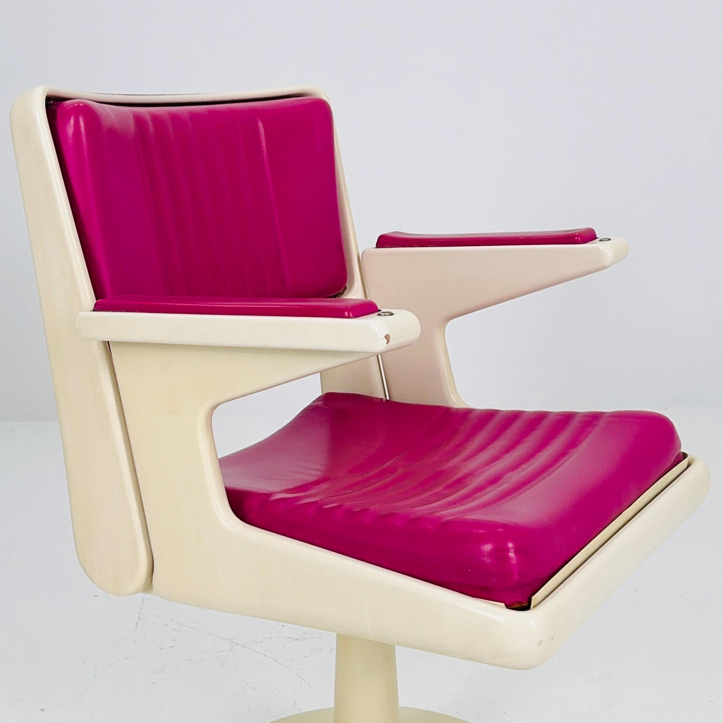 Rare Mid-Century Space Age Swivel Armchair – White & Purple Plastic Faux Leather Desk or Barber Chair – Tulip Base, 1970s