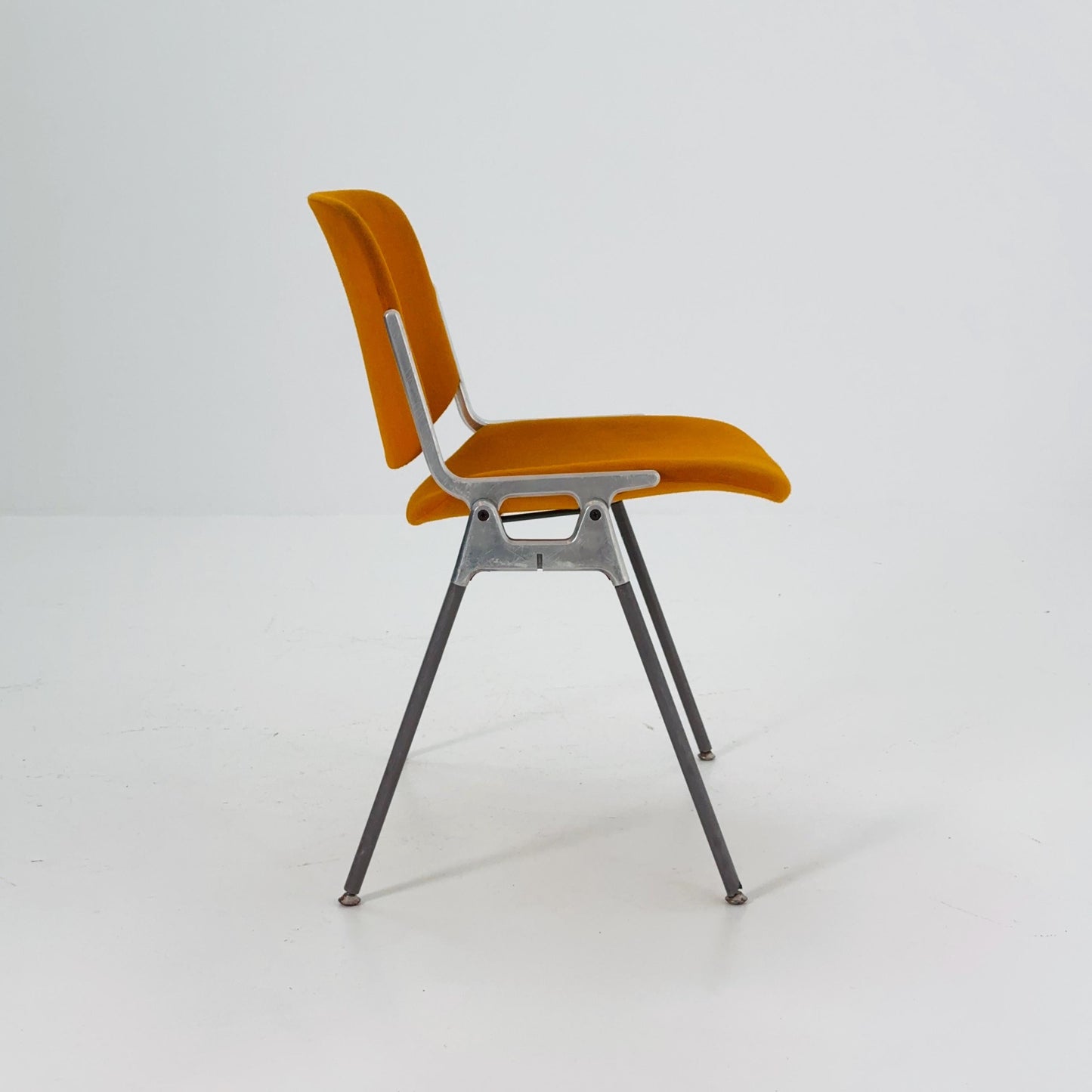 Mid century Stacking Orange fabric chair by Giancarlo Piretti for Anomima Castelli ,Italy 1960s