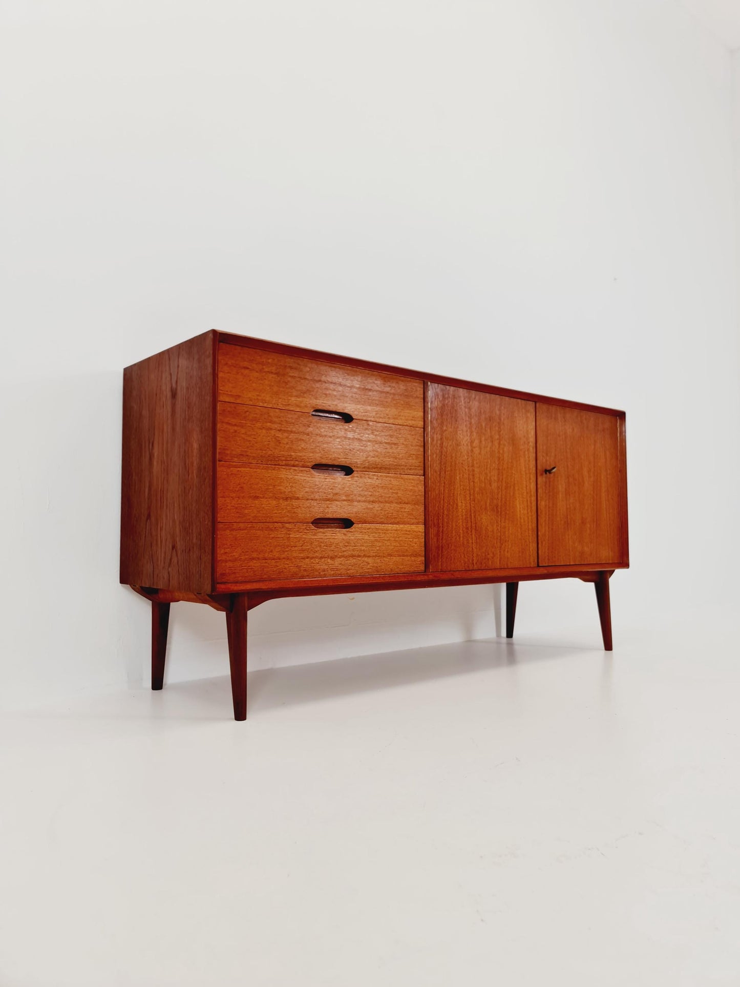 Mid century Modern German teak sideboard by Wilhelm Renz möbel, 1960s
