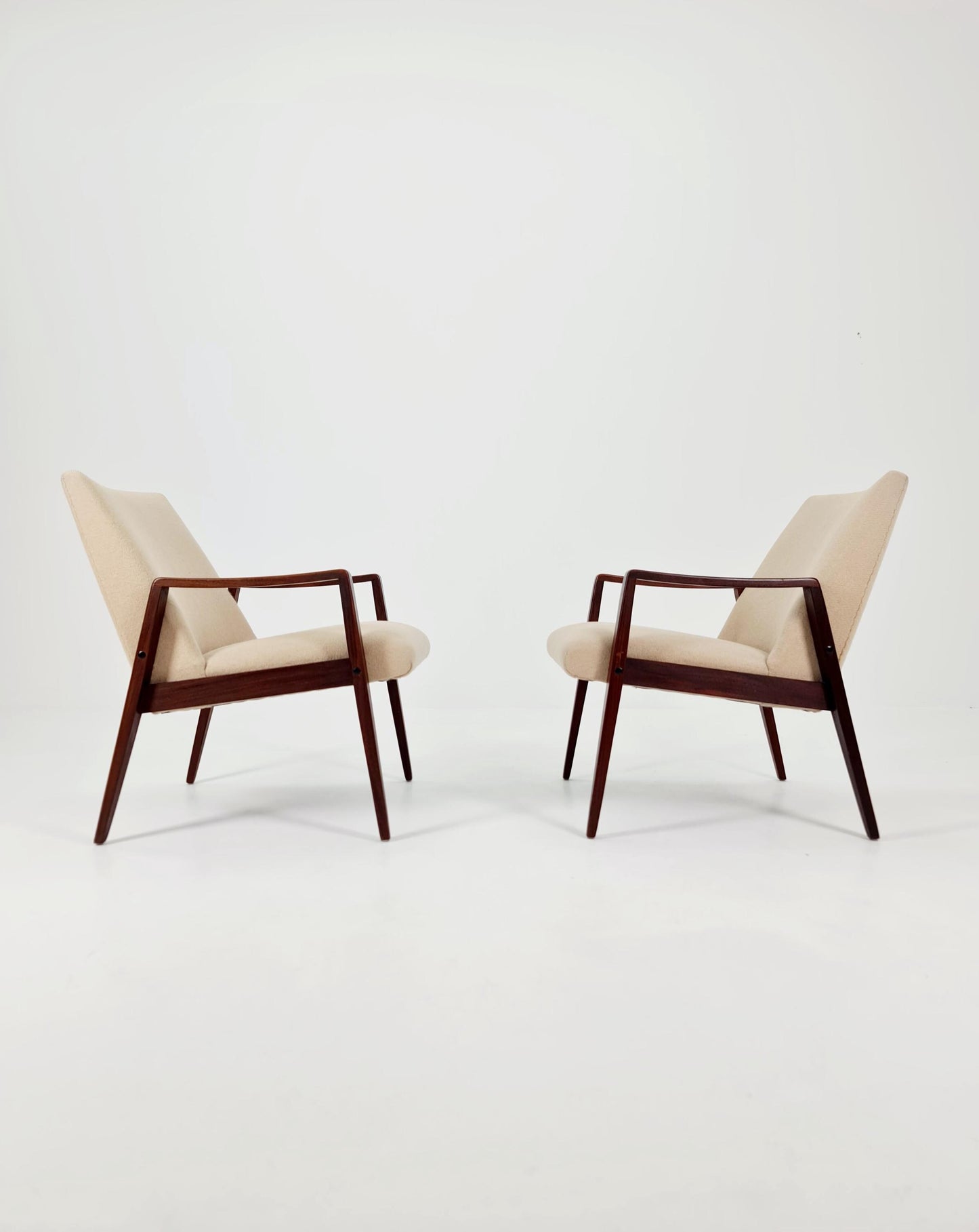 Mid century easy lounge chairs 1960s, Set of 2