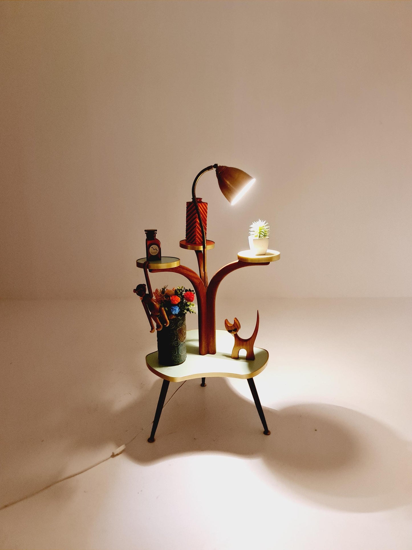 Super Rare Vintage German plant Stand Minimalist Indoor Plant Stand Side flower table with lamp 1960s
