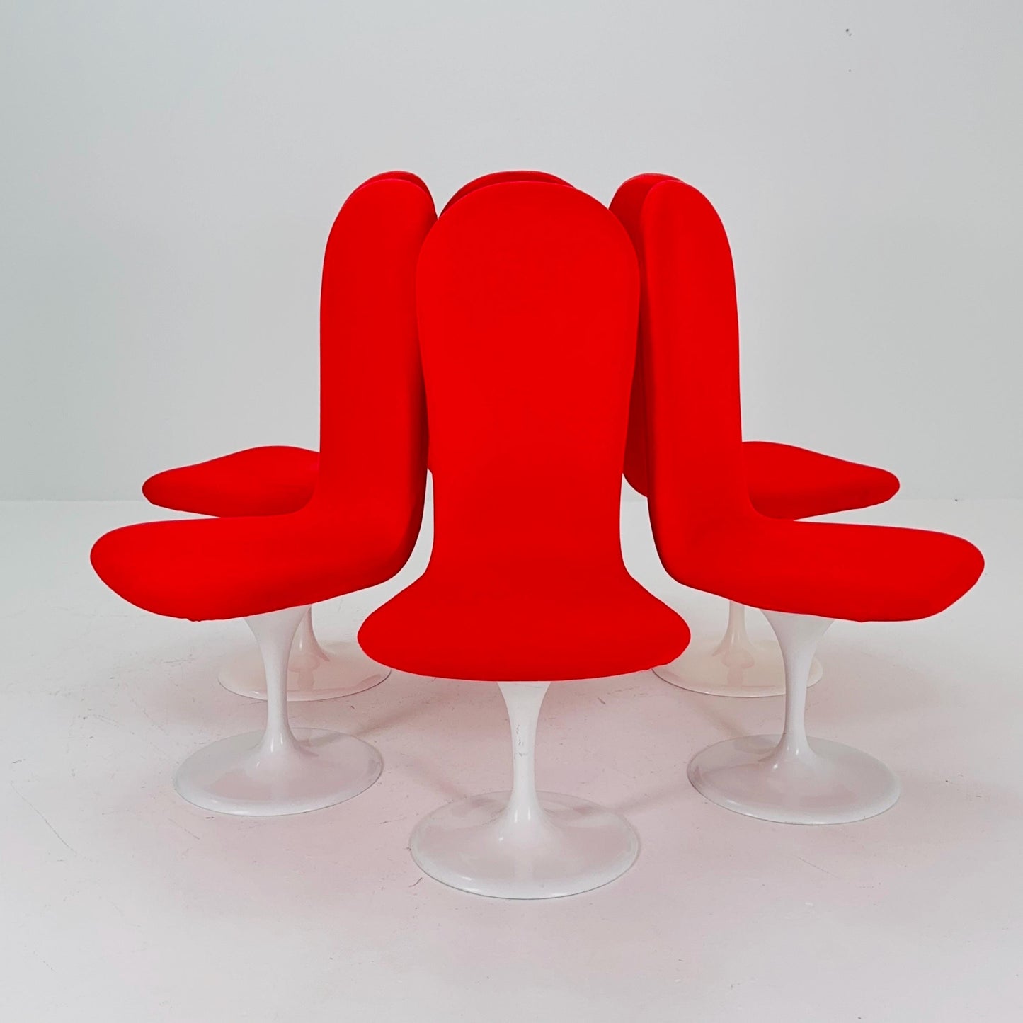 Set of 6 Mid-Century Space Age Red Tulip Dining Chairs – High Back, Germany 1970s
