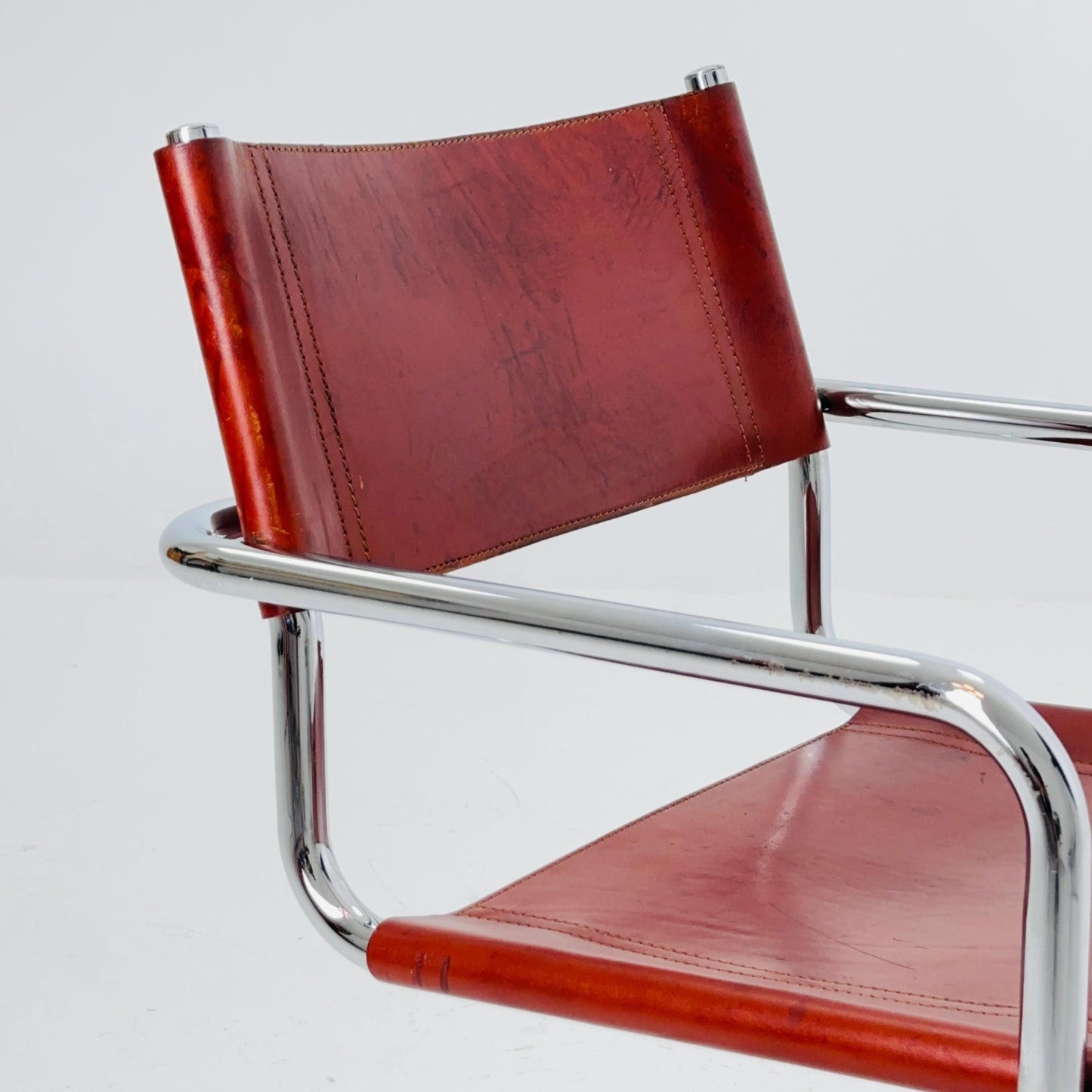 Rare and iconic MG5 Centro Studi armchair designed by Mart Stam & Marcel Breuer for Matteo Grassi, Italy, circa 1980s.