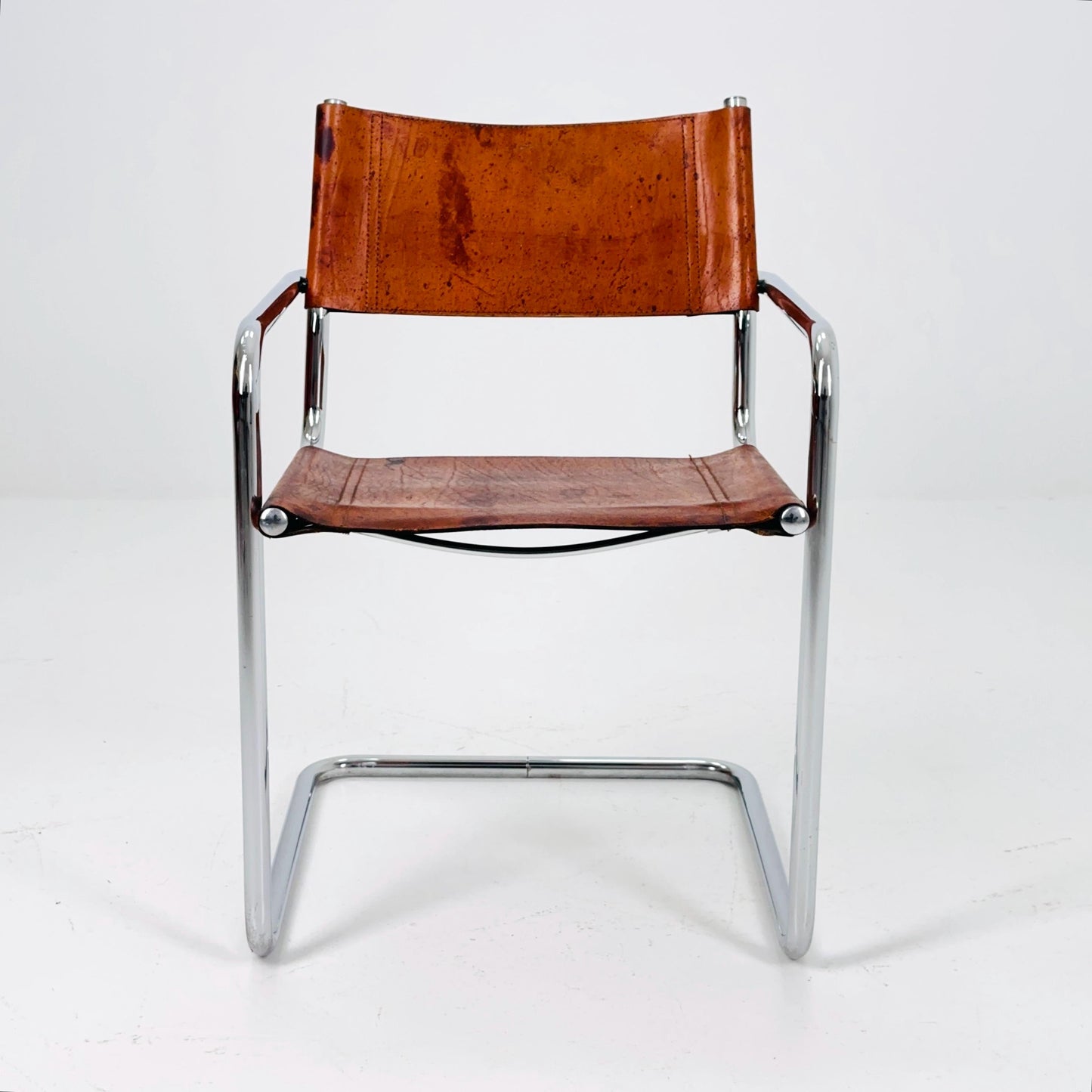 Rare and iconic MG5 Centro Studi armchair designed by Mart Stam & Marcel Breuer for Matteo Grassi, Italy, circa 1980s.
