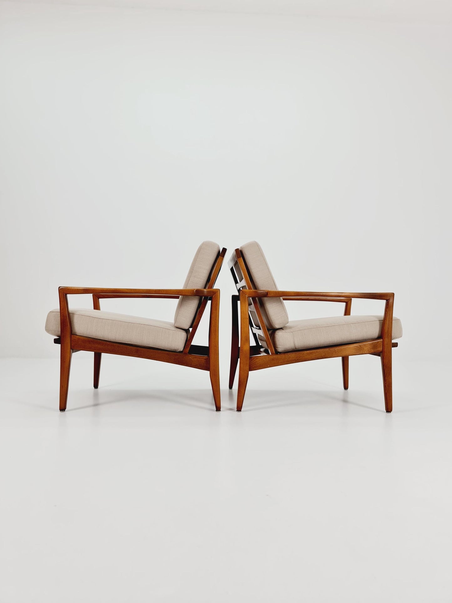 Mid-century pair of German lounge armchair, 1960s