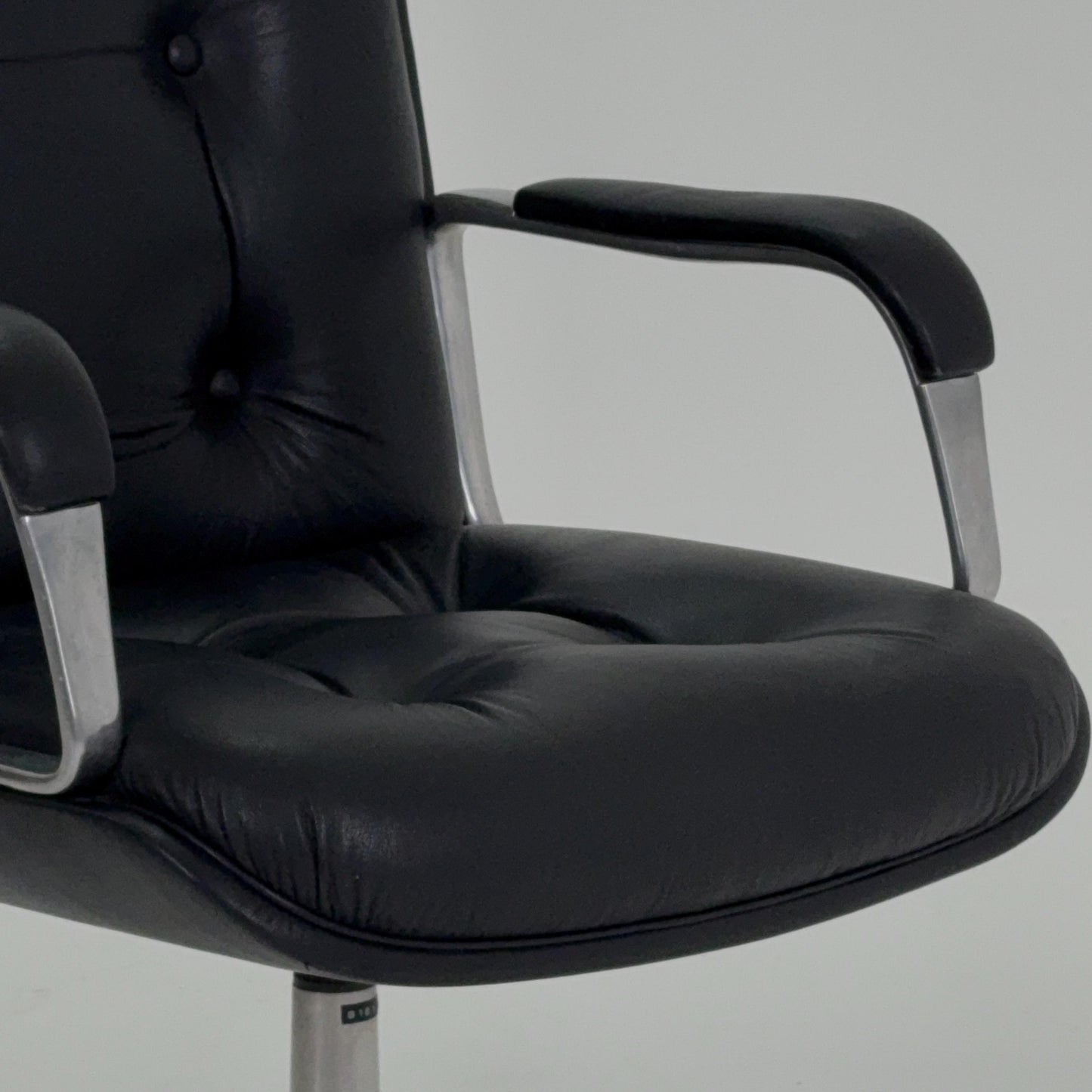 Mid Century Executive Swivel Desk Chair by Osvaldo Borsani for Blaha, 1980s