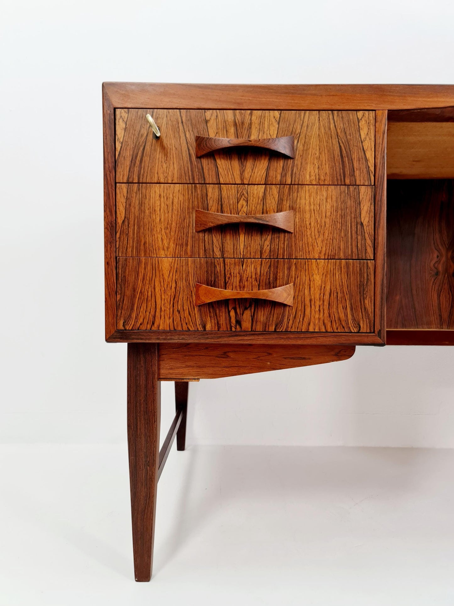 Rare Danish Rosewood Desk by Dyrlund Møbelfabrik, 1960s