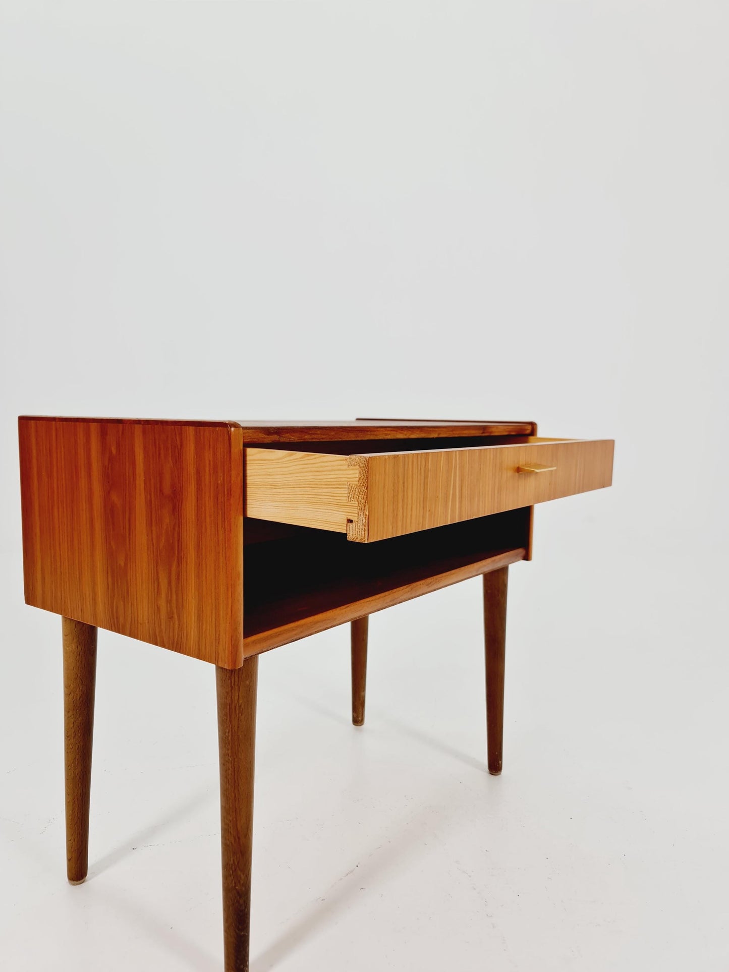 Danish walnut hallway table/Side table Denmark, 1960s
