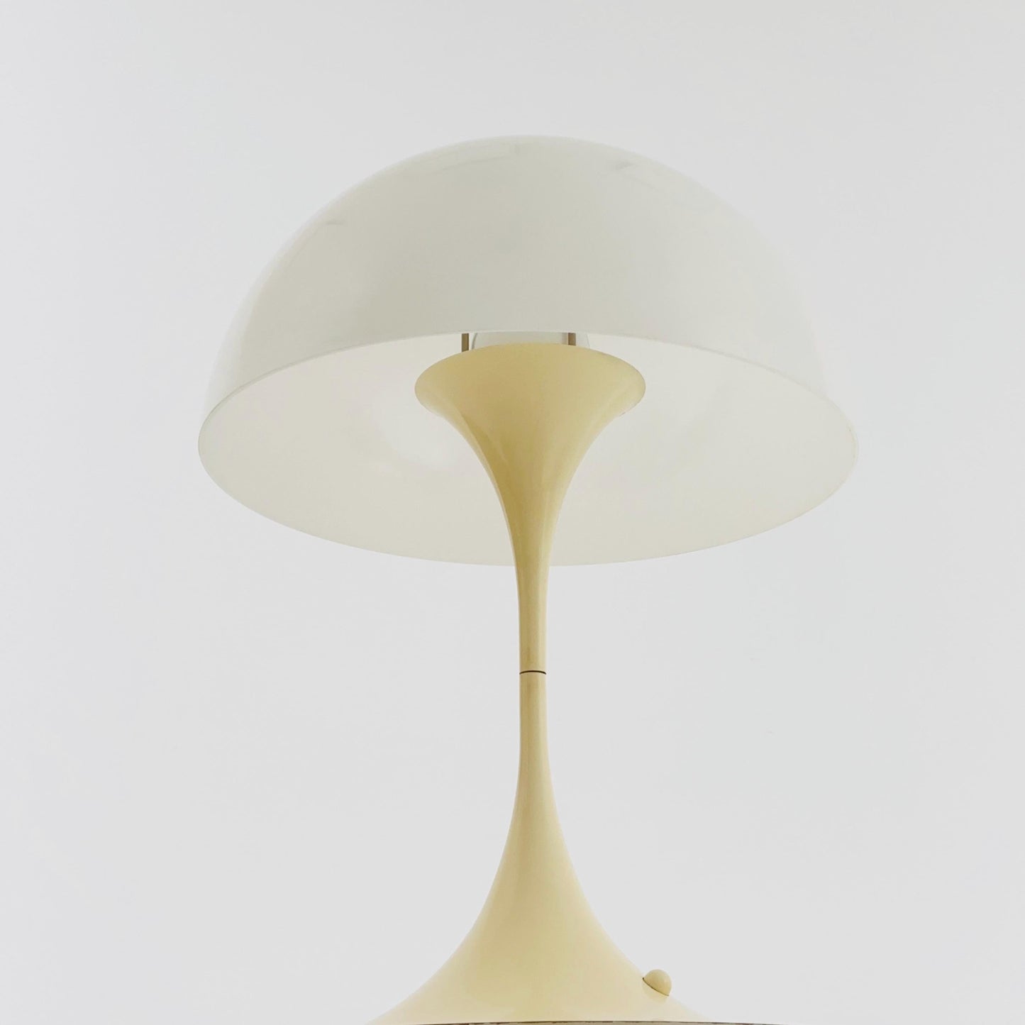 Mid Century Panthella Table Lamp by Verner Panton for Louis Poulsen – White Acrylic – Denmark 1970