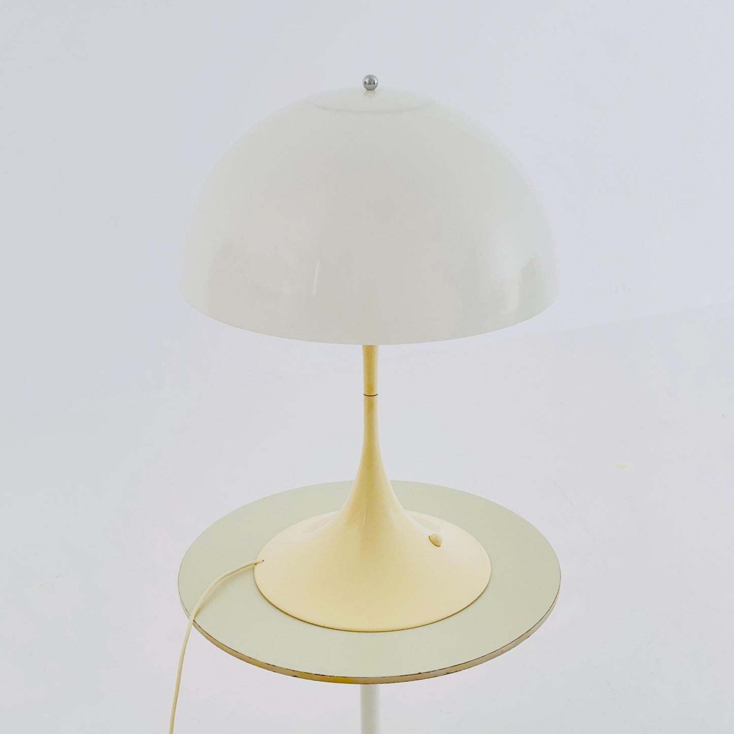 Mid Century Panthella Table Lamp by Verner Panton for Louis Poulsen – White Acrylic – Denmark 1970