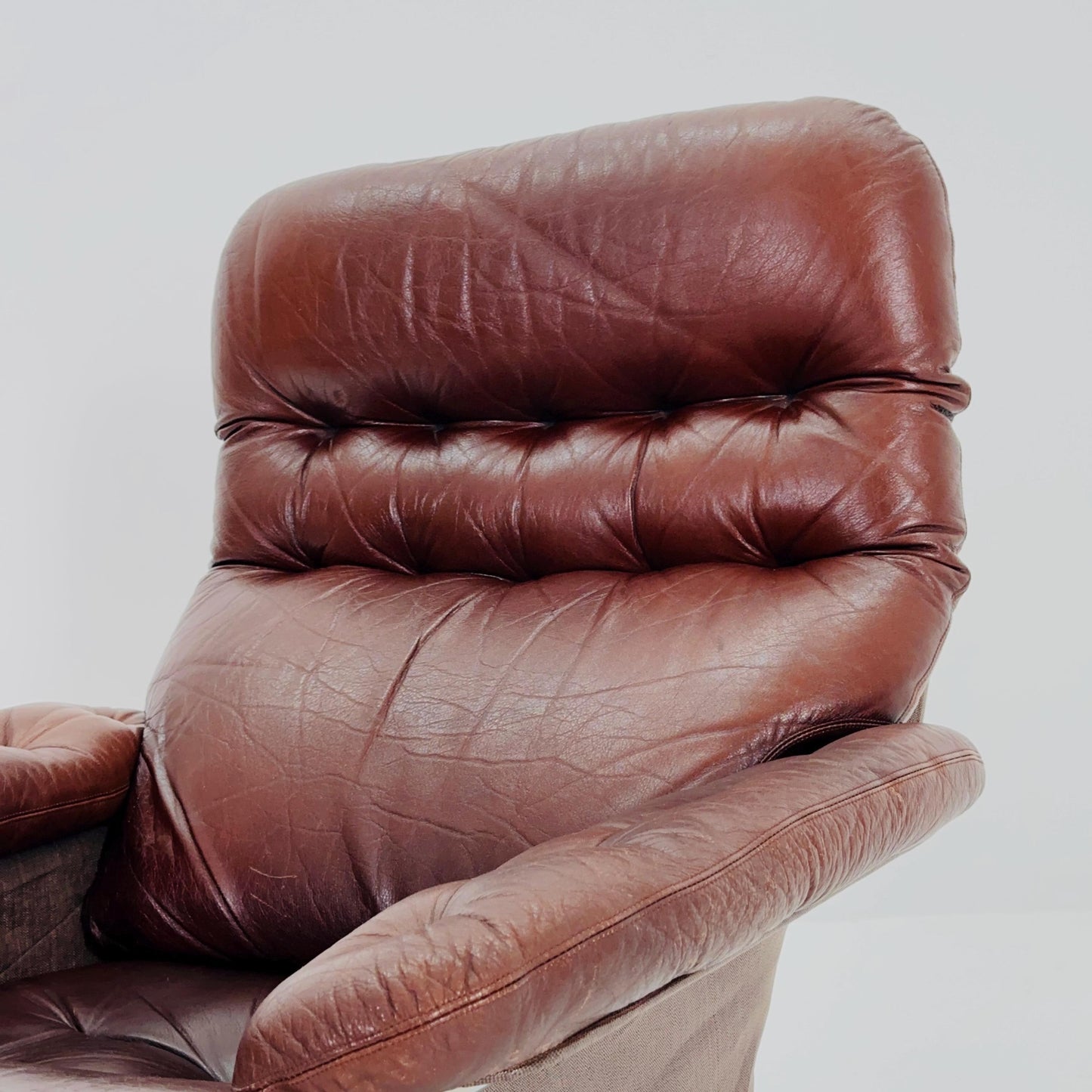 Mid Century Modern Cantilever Chair by Sam Larsson for Dux – Chrome & Brown Leather – Sweden 1970s