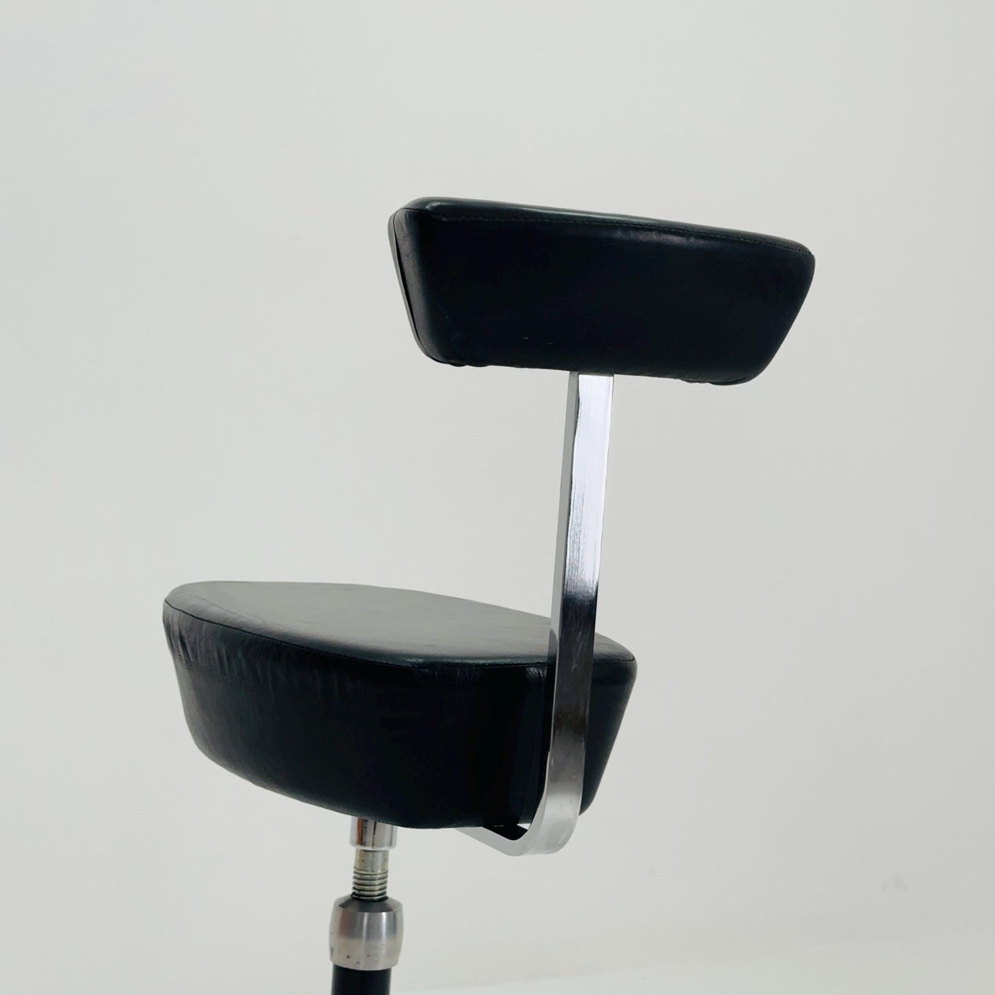 Mid century Parchment black leather swivel stool by George Nelson and Robert Propst for Vitra 1990s