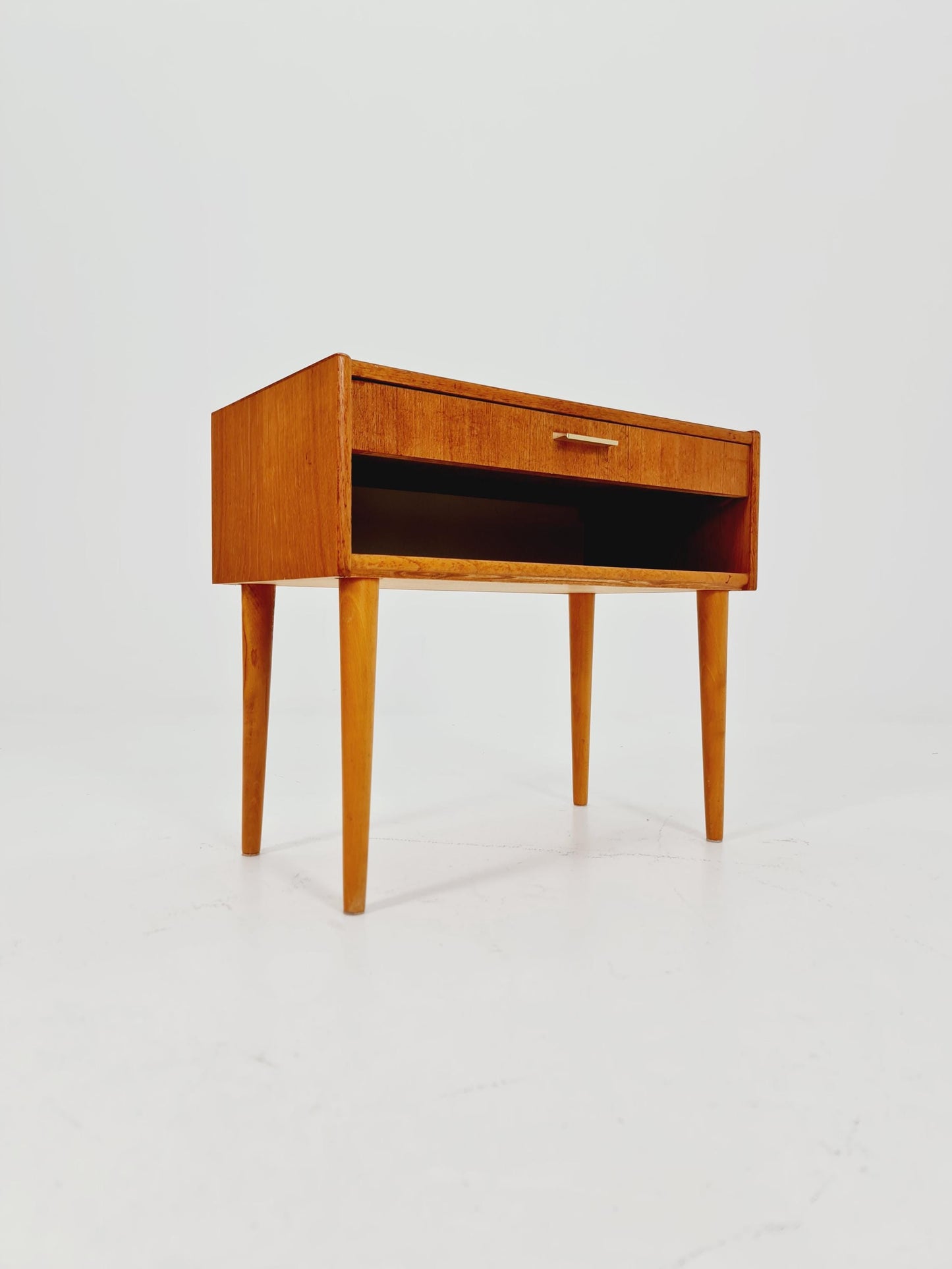 Mid century Scandinavian teak side table / bedside table, 1960s