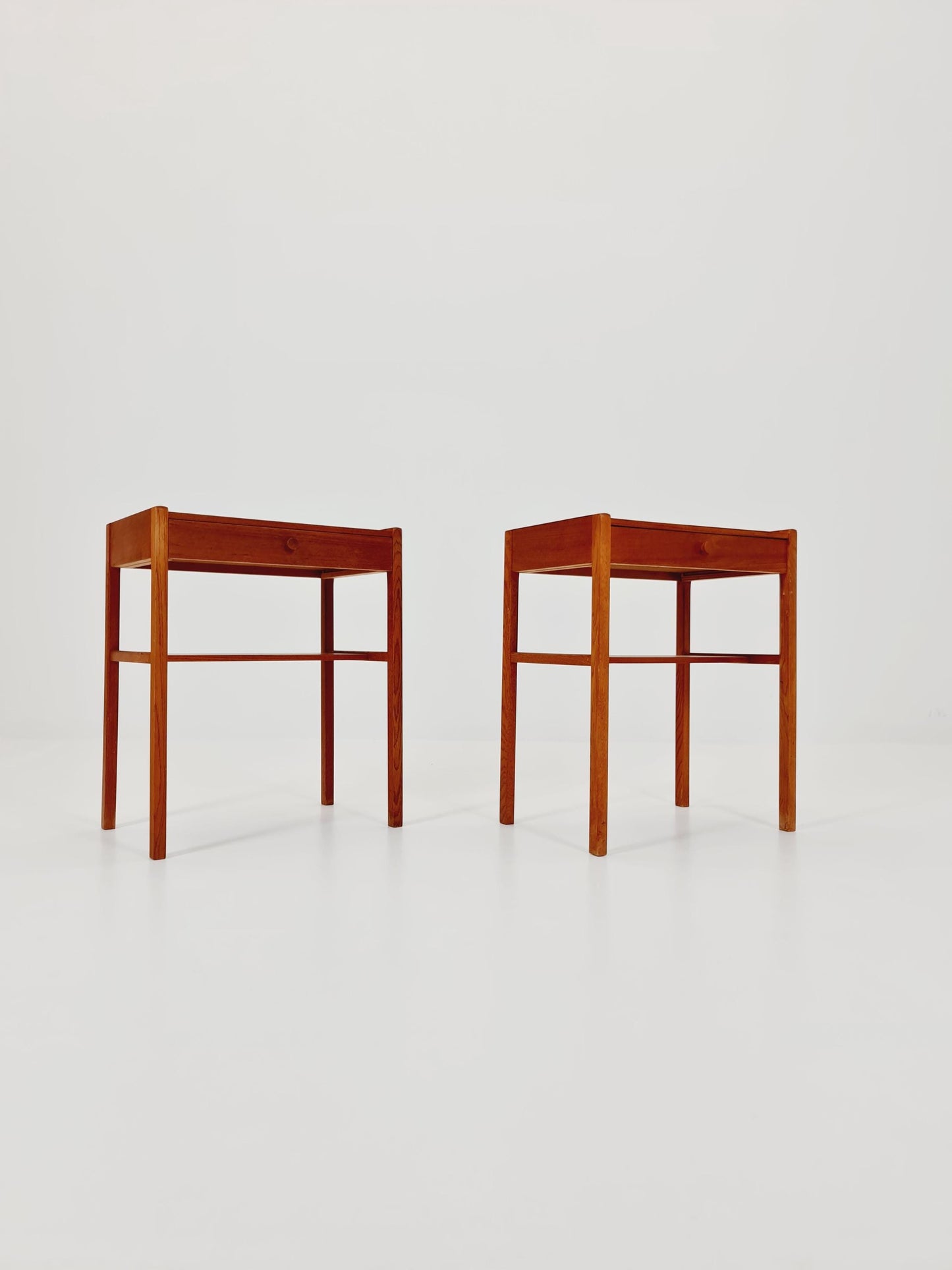 Pair of Swedish Midcentury Teak Vintage Side table/ Bedside table/ Night stand by AB Bjärni Bjärnum 1960s
