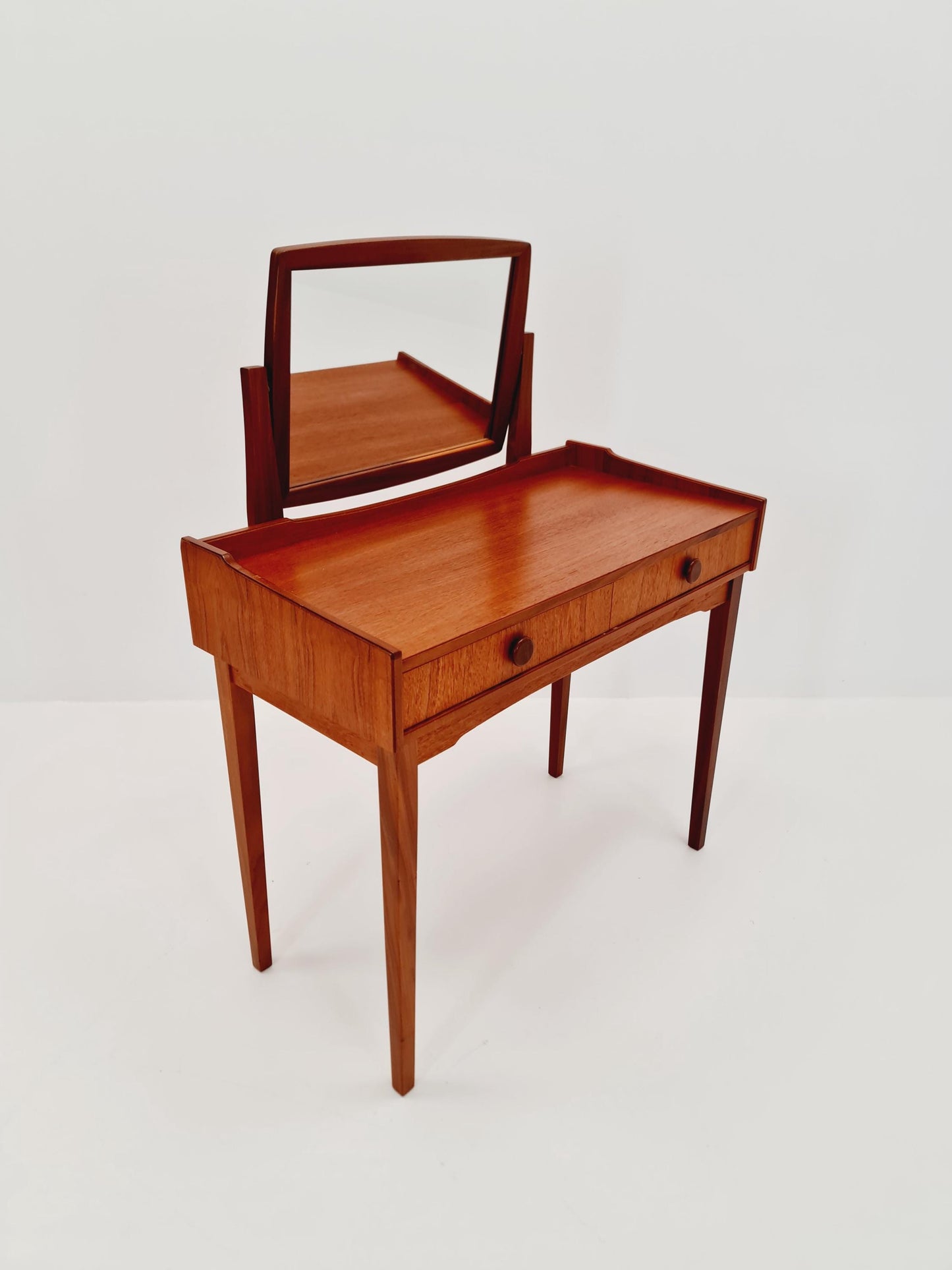 Mid Century Modern Danish Teak vanity table/ make up table by Fröseke for AB nybrofabriken, 1960s