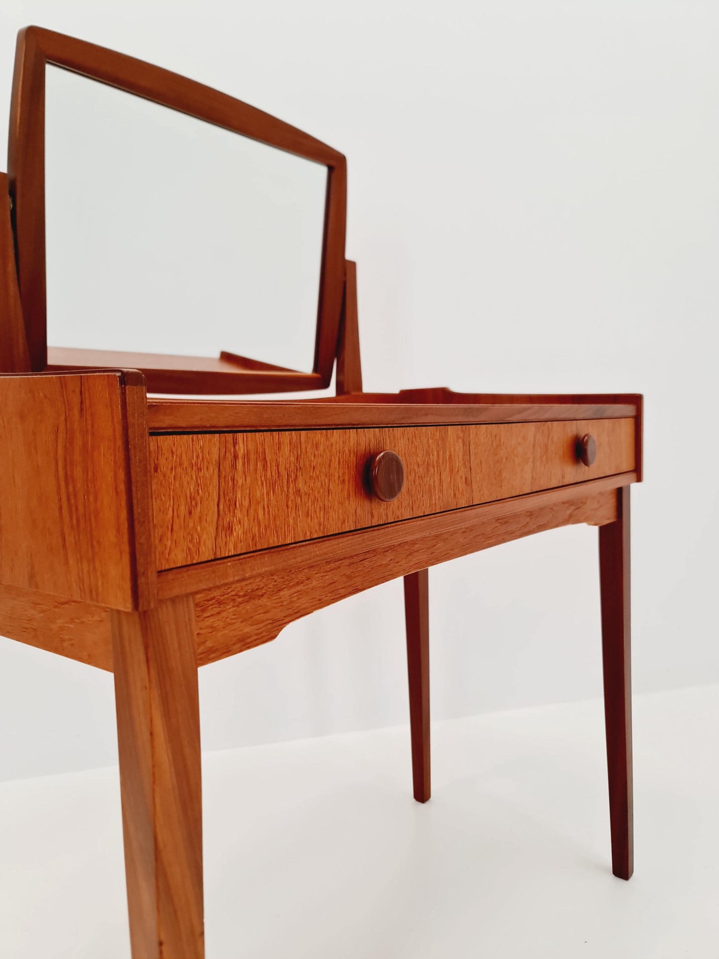 Mid Century Modern Danish Teak vanity table/ make up table by Fröseke for AB nybrofabriken, 1960s