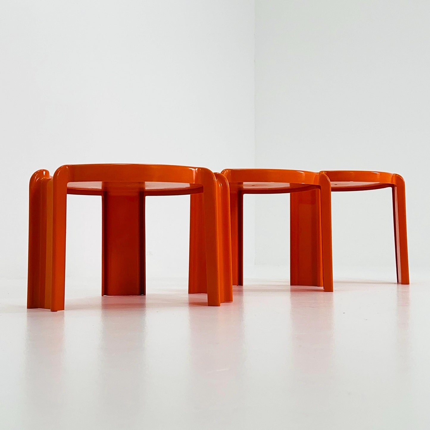 Rare Mid-Century Space Age Nesting Tables by Giotto Stoppino for Kartell — Model 4905-6-7 Italy 1970s