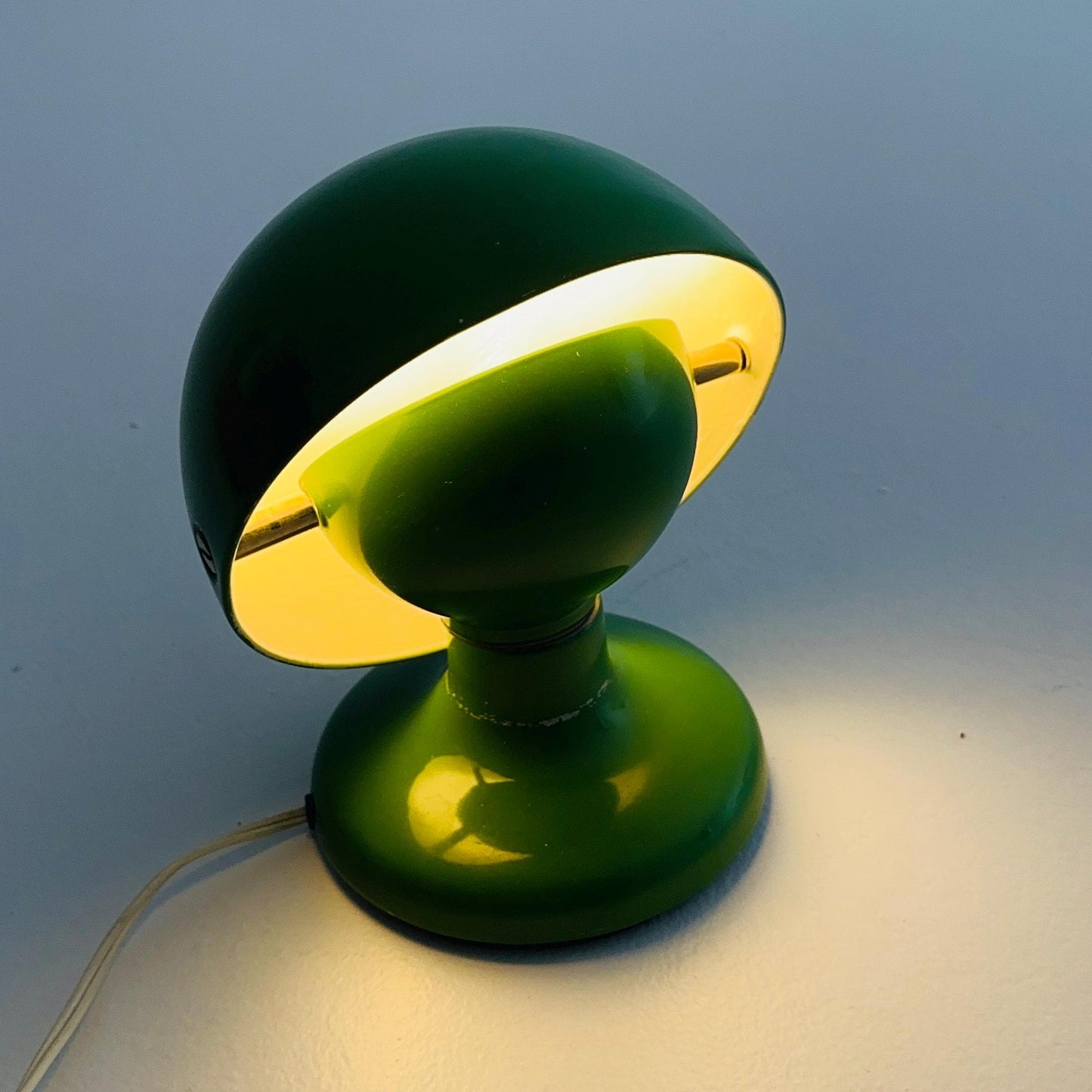 Mid Century Space Age Yellow “Jucker 147” Table Lamp by Tobia & Afra Scarpa for Flos, Italy, 1960s