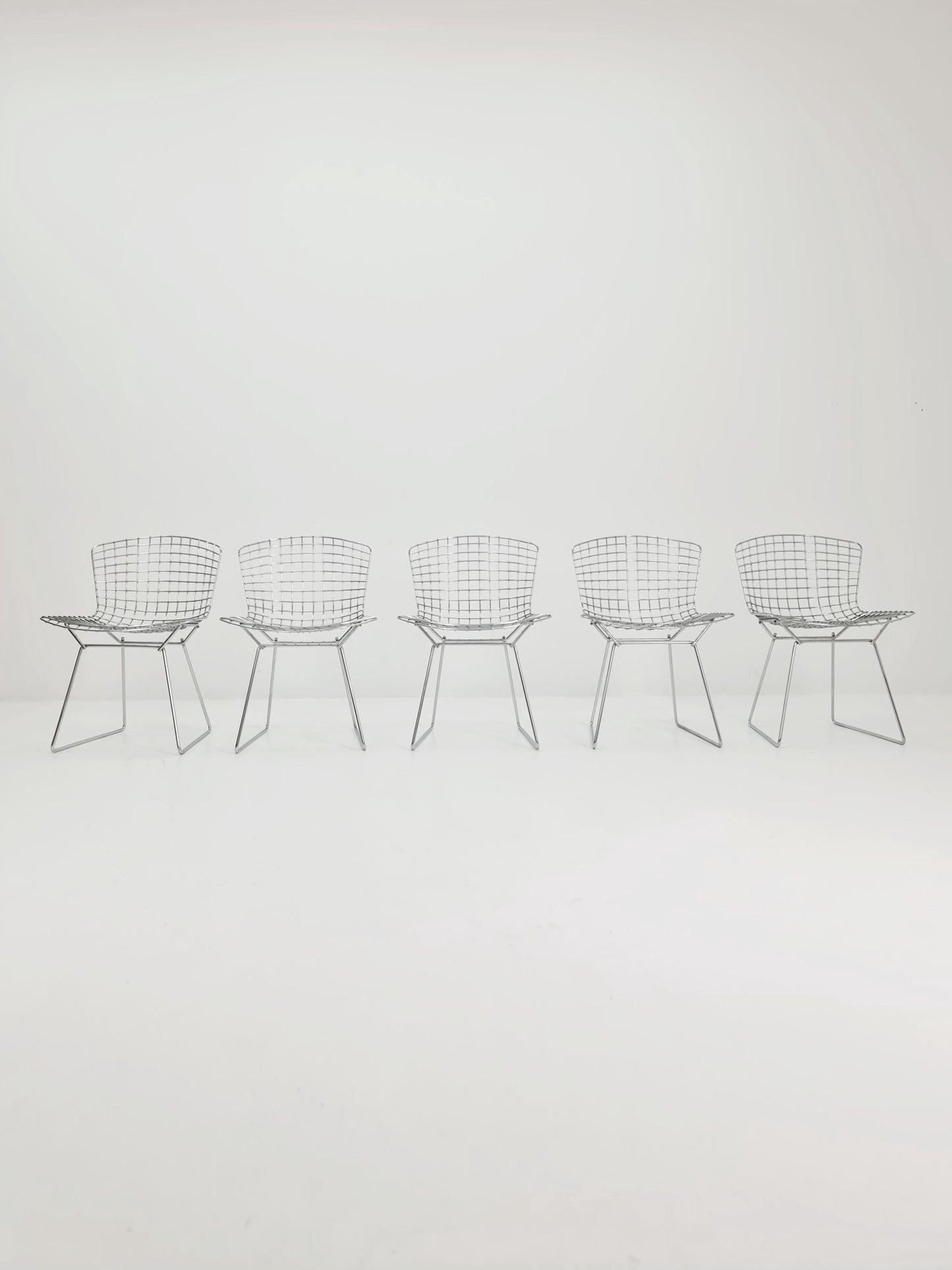 Mid century modern ir By Bertoia Harry for Knoll Iconic dining chairs 1960s, Set of 5