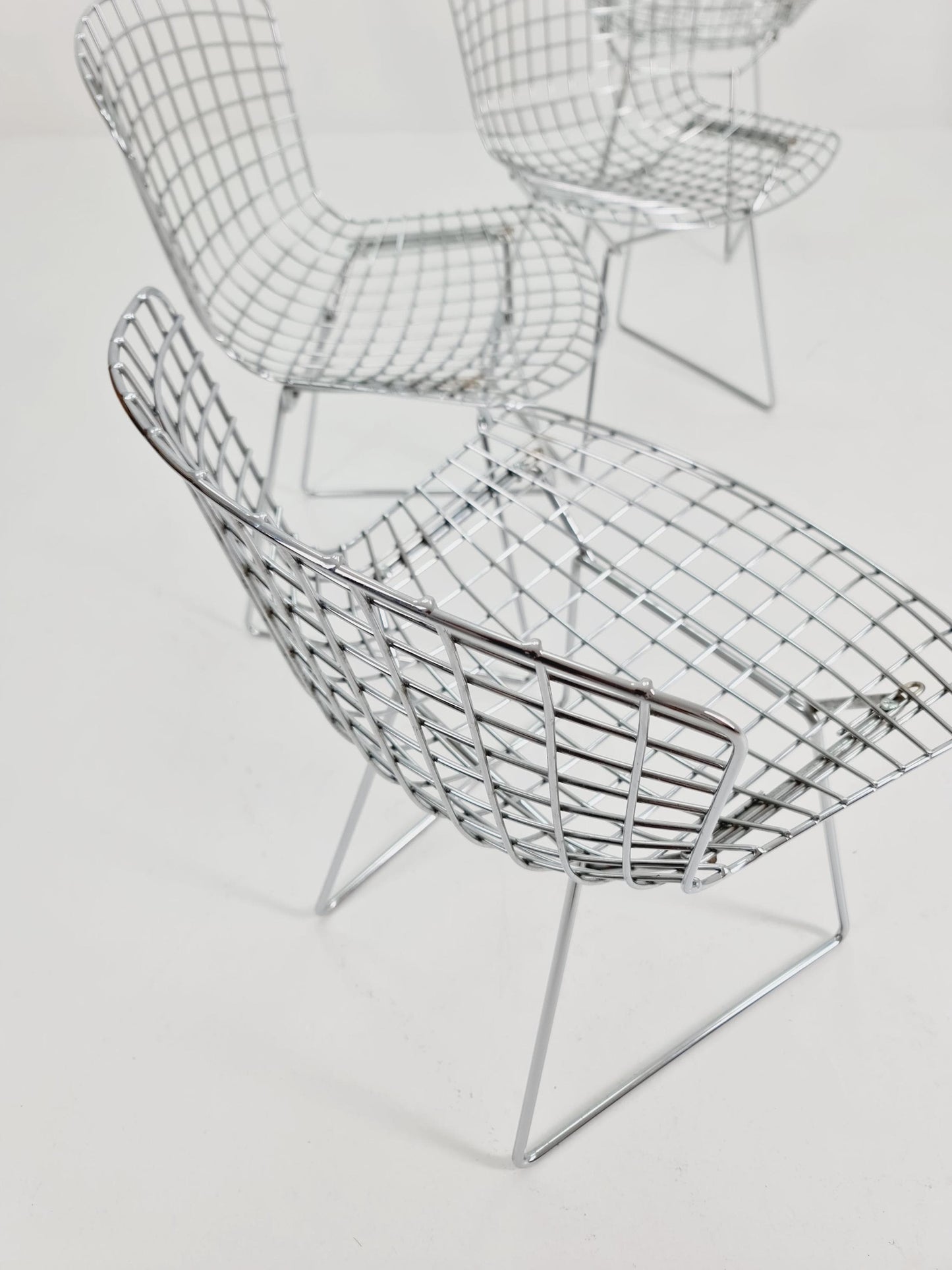 Mid century modern ir By Bertoia Harry for Knoll Iconic dining chairs 1960s, Set of 5
