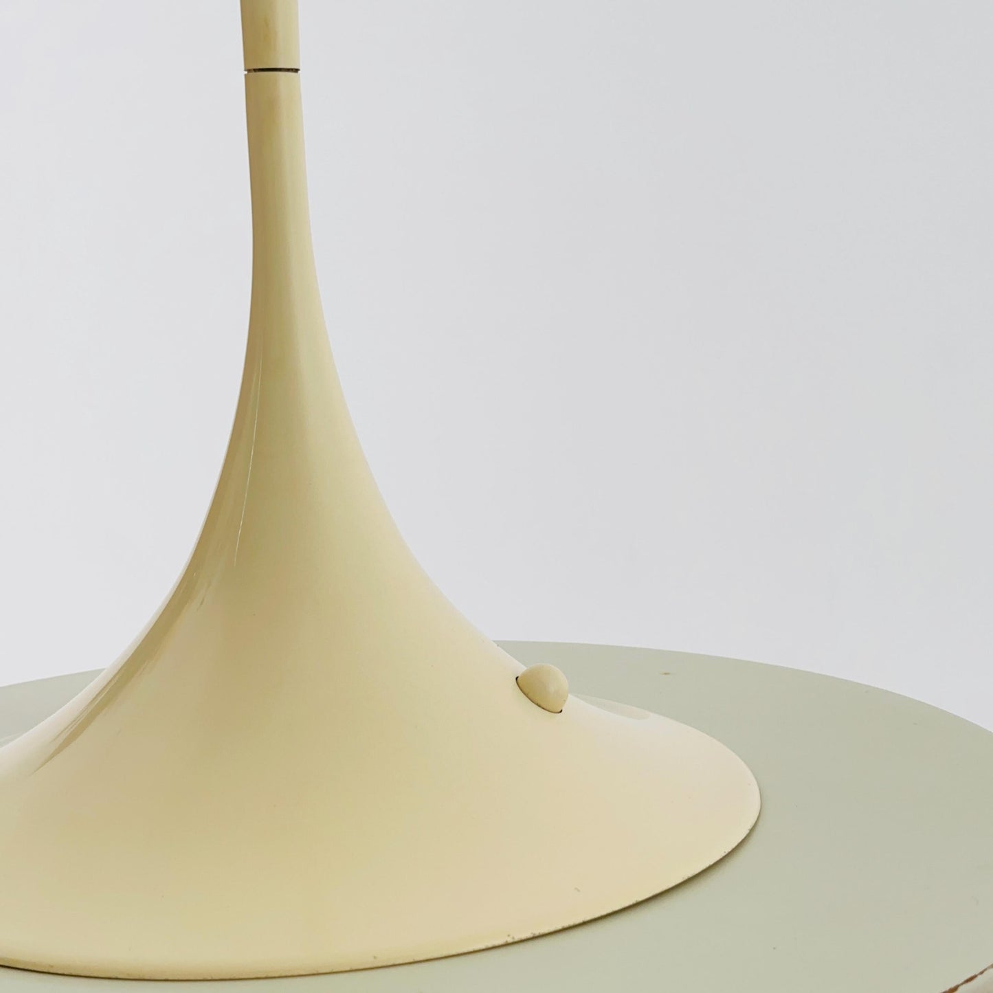 Mid Century Panthella Table Lamp by Verner Panton for Louis Poulsen – White Acrylic – Denmark 1970