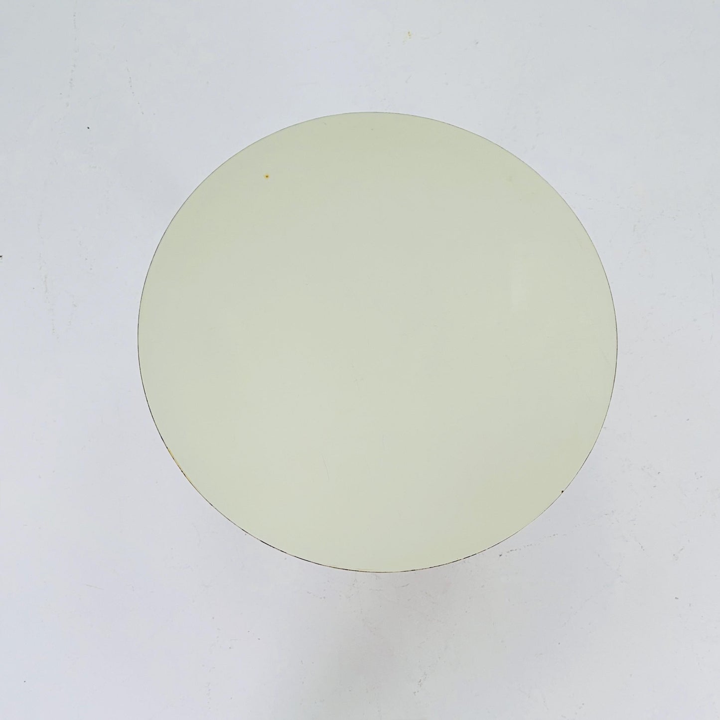 mid century Early Tulip Side Table by Eero Saarinen for Knoll International – White – 1970