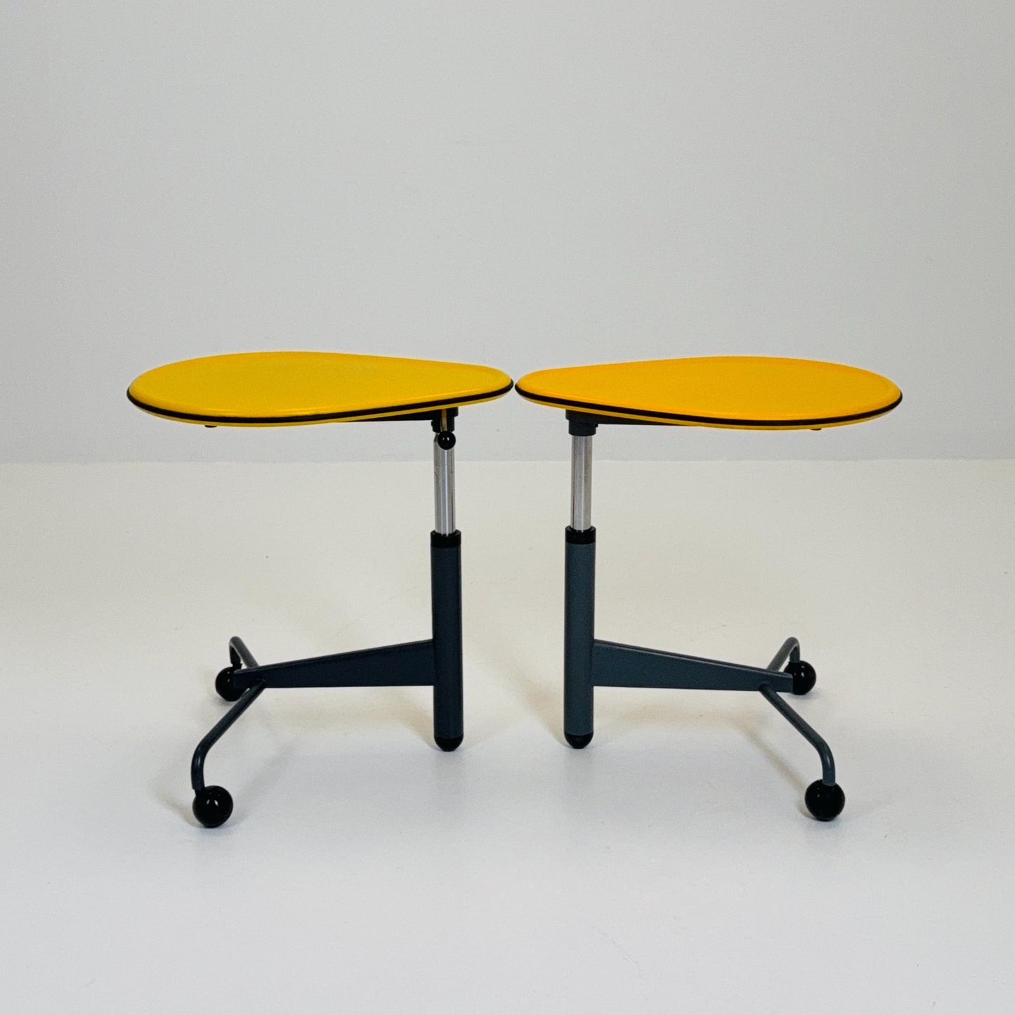 1 of 2 Mid century Adjustable side table “Kick” by Toshiyuki Kita for Cassina Italy 1980s