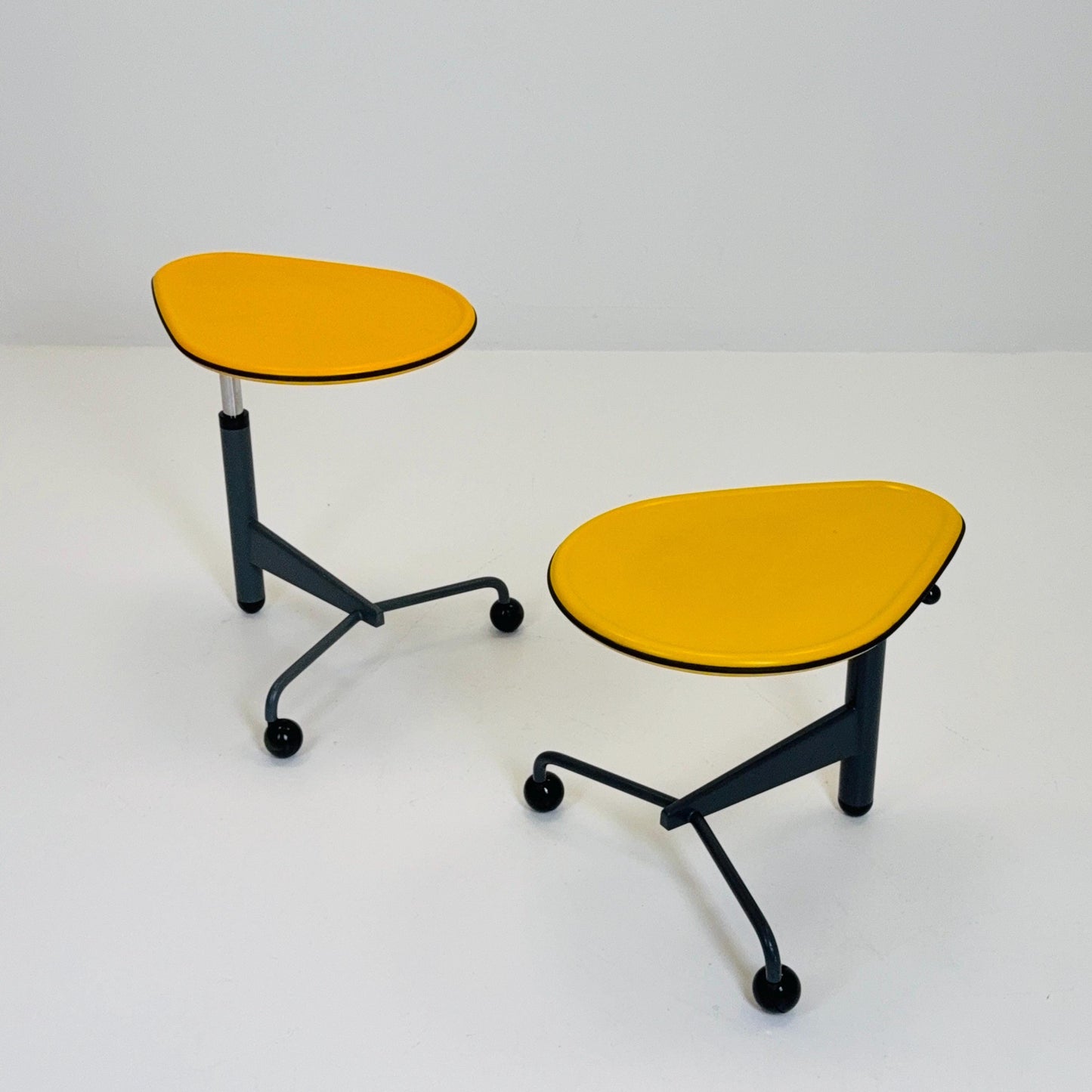 1 of 2 Mid century Adjustable side table “Kick” by Toshiyuki Kita for Cassina Italy 1980s