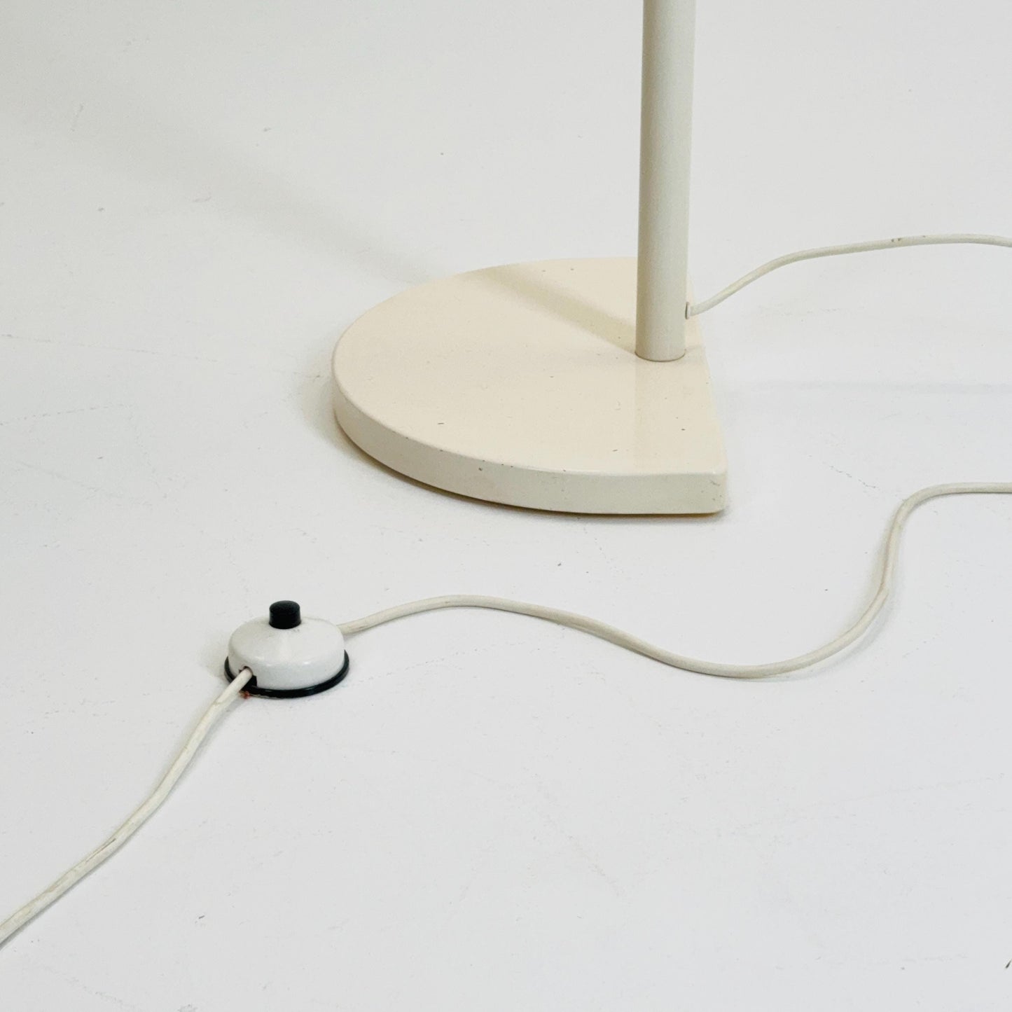 Mid-Century Modern ‘Bridge Arc’ Floor Lamp by Stilnovo – Italy, 1970s