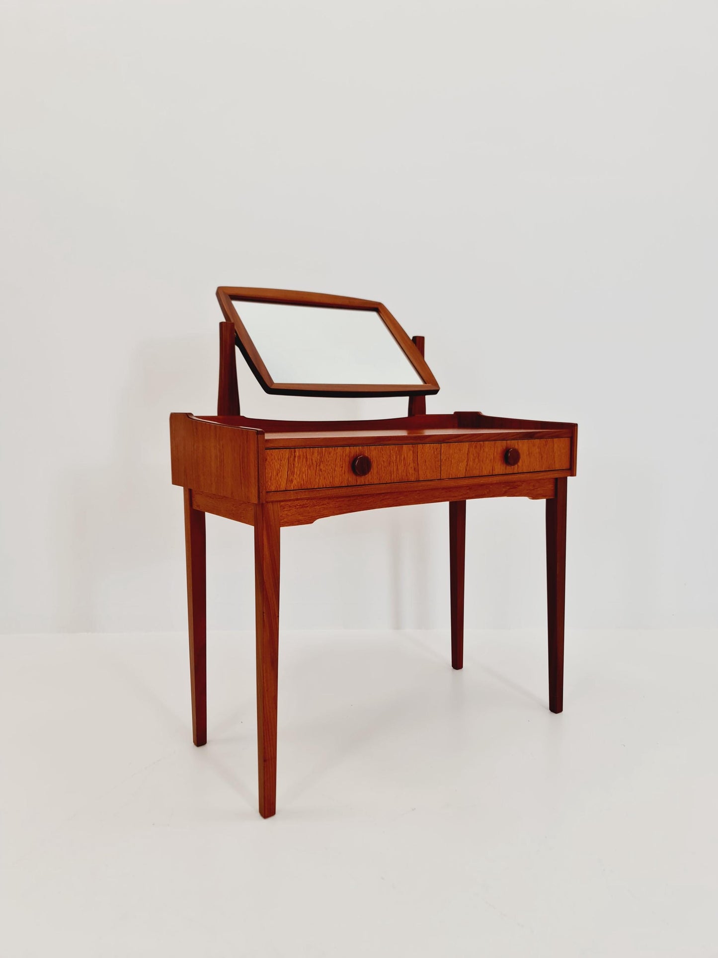 Mid Century Modern Danish Teak vanity table/ make up table by Fröseke for AB nybrofabriken, 1960s