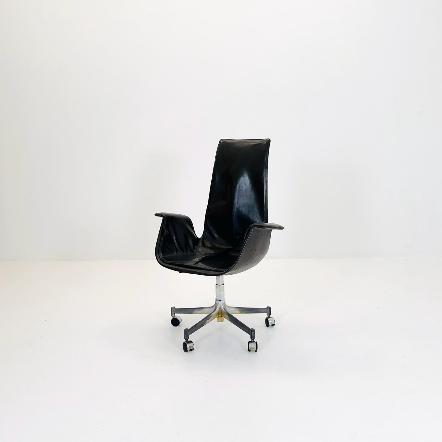 Mid centruy Tulip Desk Chair Modell 6725 by Preben Fabricius & Jørgen Kastholm – for Walter Knoll, 1960s by Kill