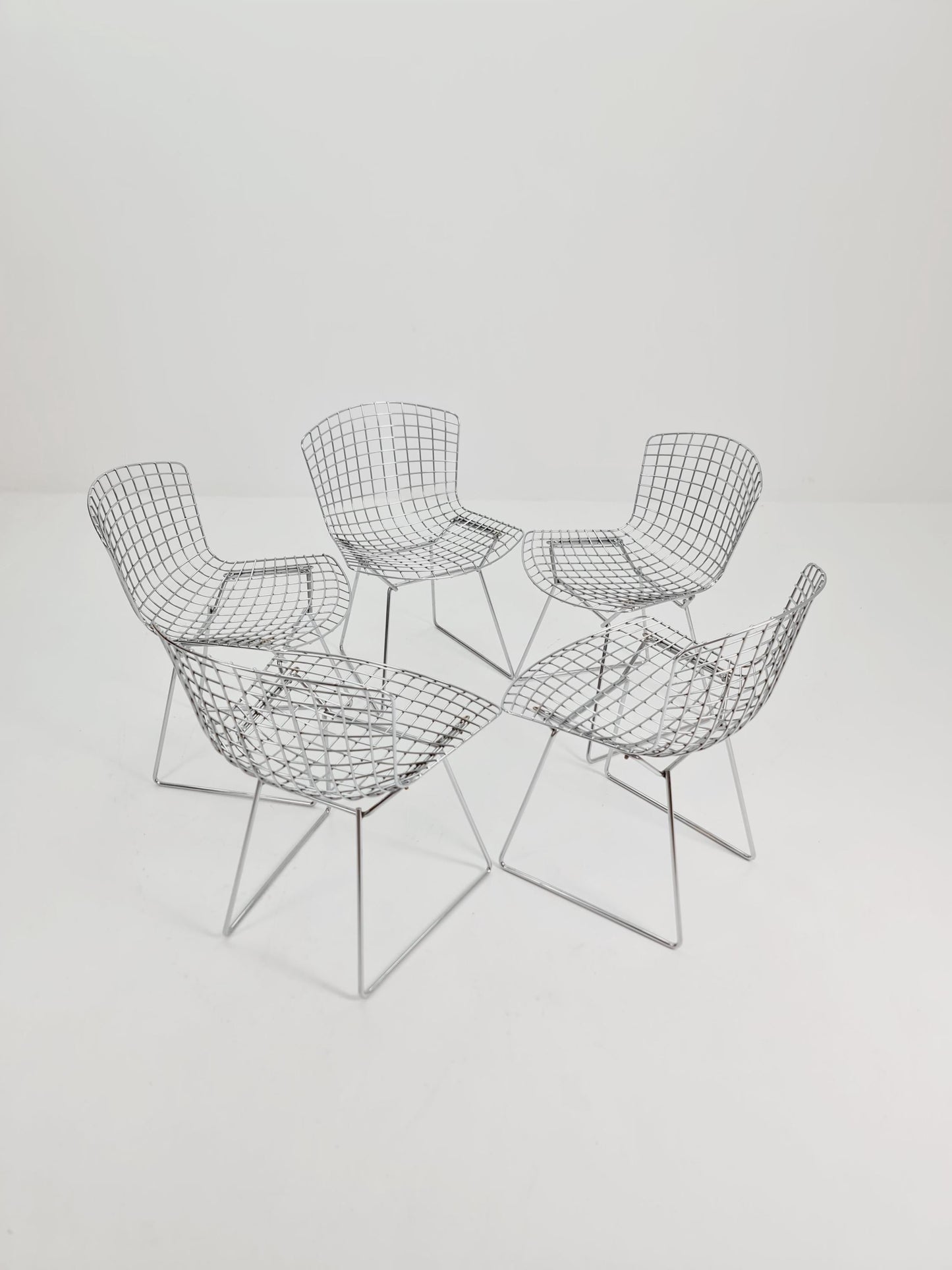 Mid century modern ir By Bertoia Harry for Knoll Iconic dining chairs 1960s, Set of 5