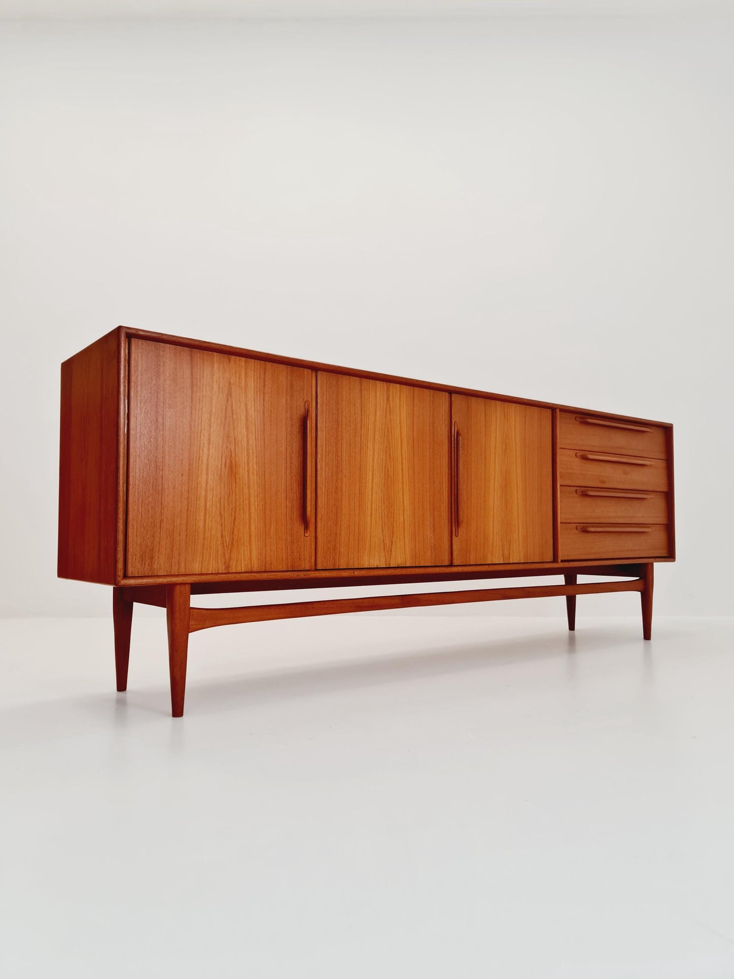 Mid-Century German vintage Sideboard by Heinrich Riestenpatt model RT 200 TYP , 1960s